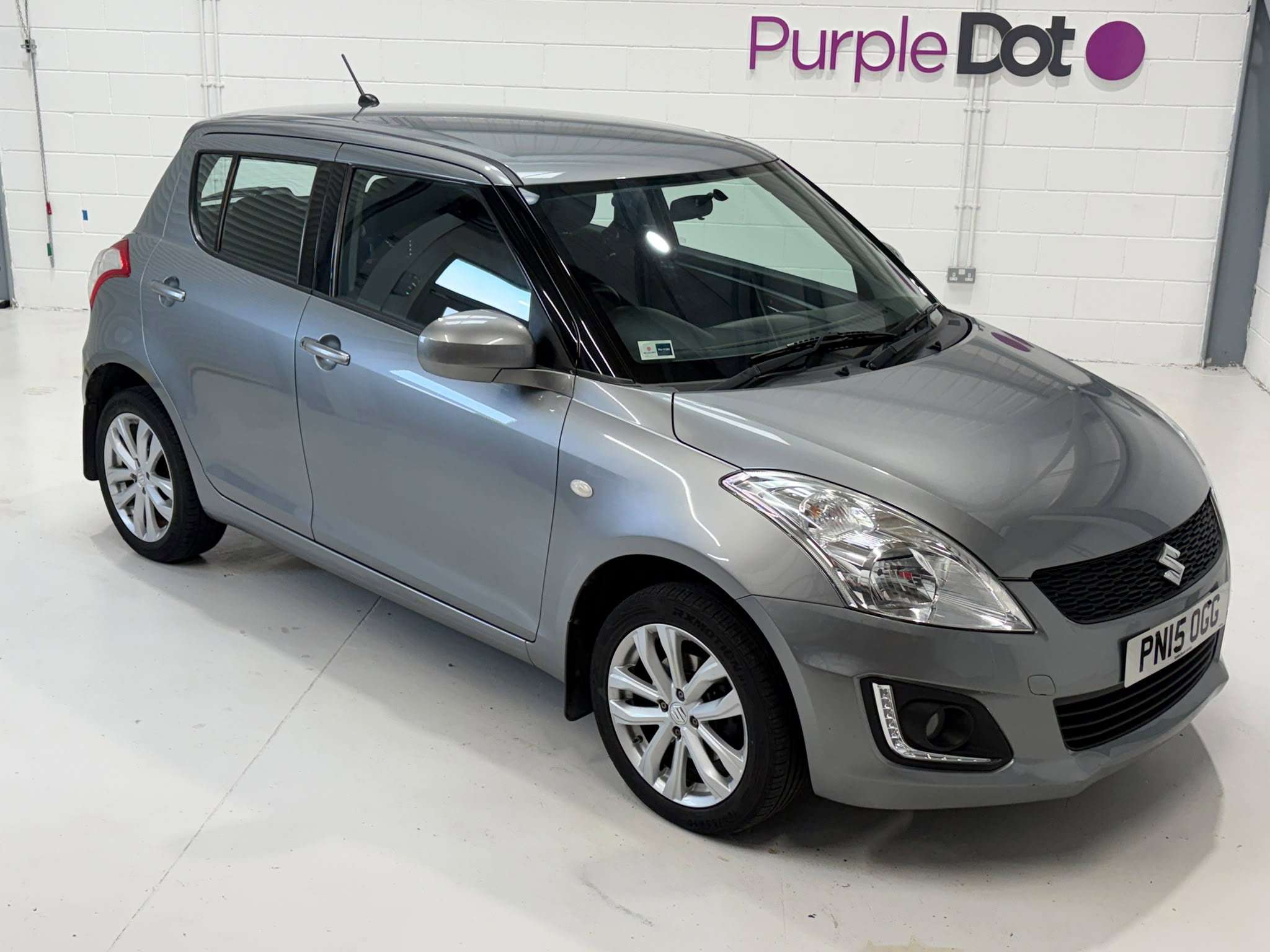 A 2015 SUZUKI SWIFT 1.2 SZ3 Hatchback 5dr Petrol Manual ALLGRIP Euro 5 (94 ps) A 2015 SUZUKI SWIFT 1.2 SZ3 Hatchback 5dr Petrol Manual ALLGRIP Euro 5 (94 ps)