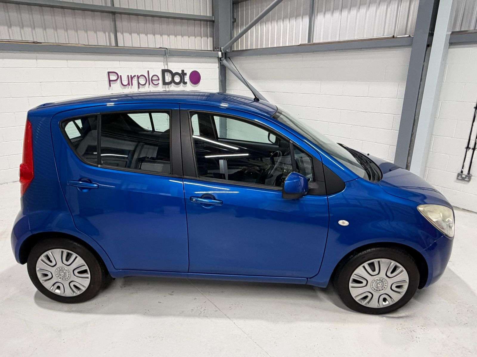 A 2011 VAUXHALL AGILA 1.2 VVT ecoFLEX S MPV 5dr Petrol Manual Euro 5 (AC) (94 ps) A 2011 VAUXHALL AGILA 1.2 VVT ecoFLEX S MPV 5dr Petrol Manual Euro 5 (AC) (94 ps)