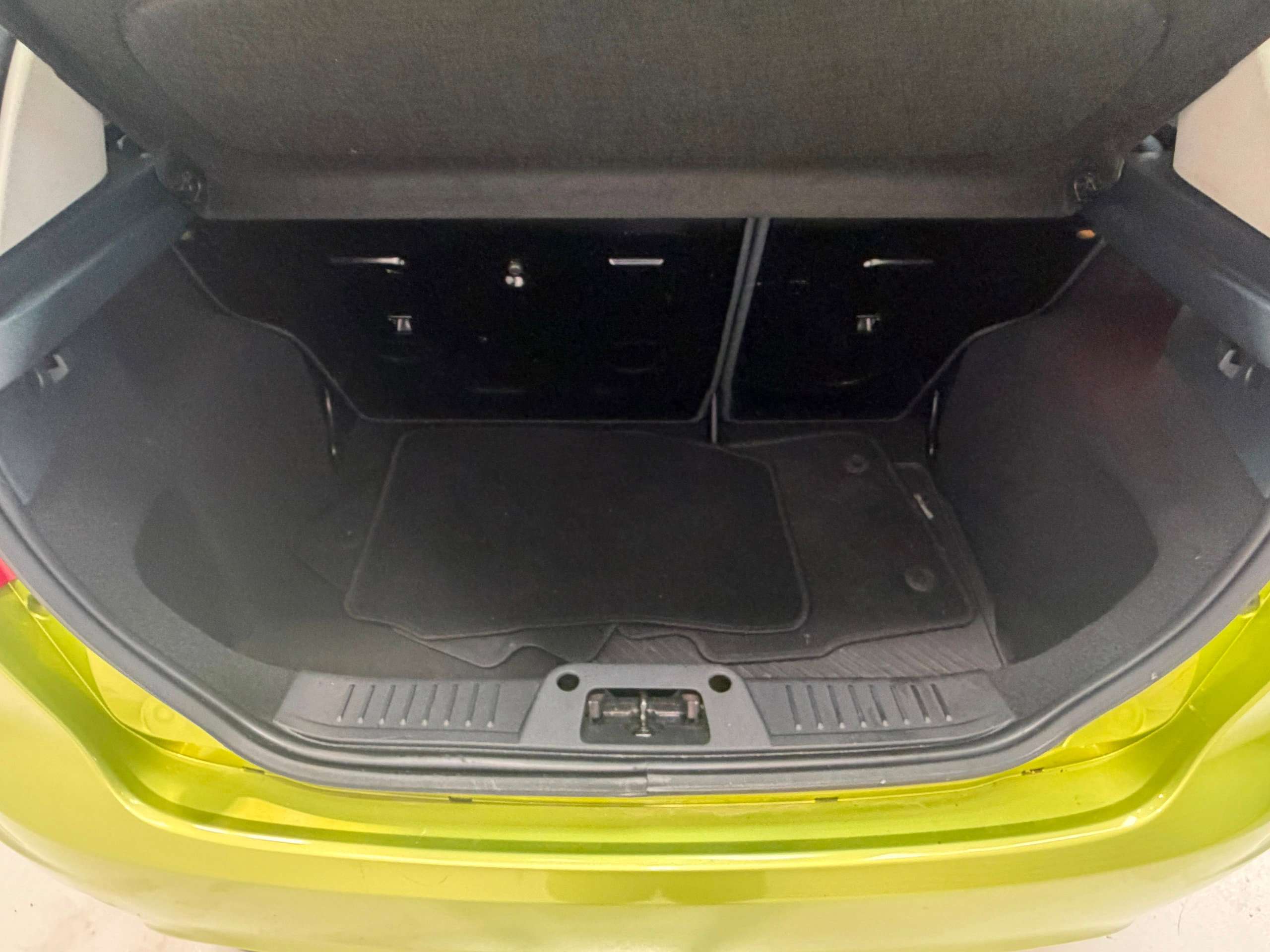 2010 FORD FIESTA 2010 FORD FIESTA