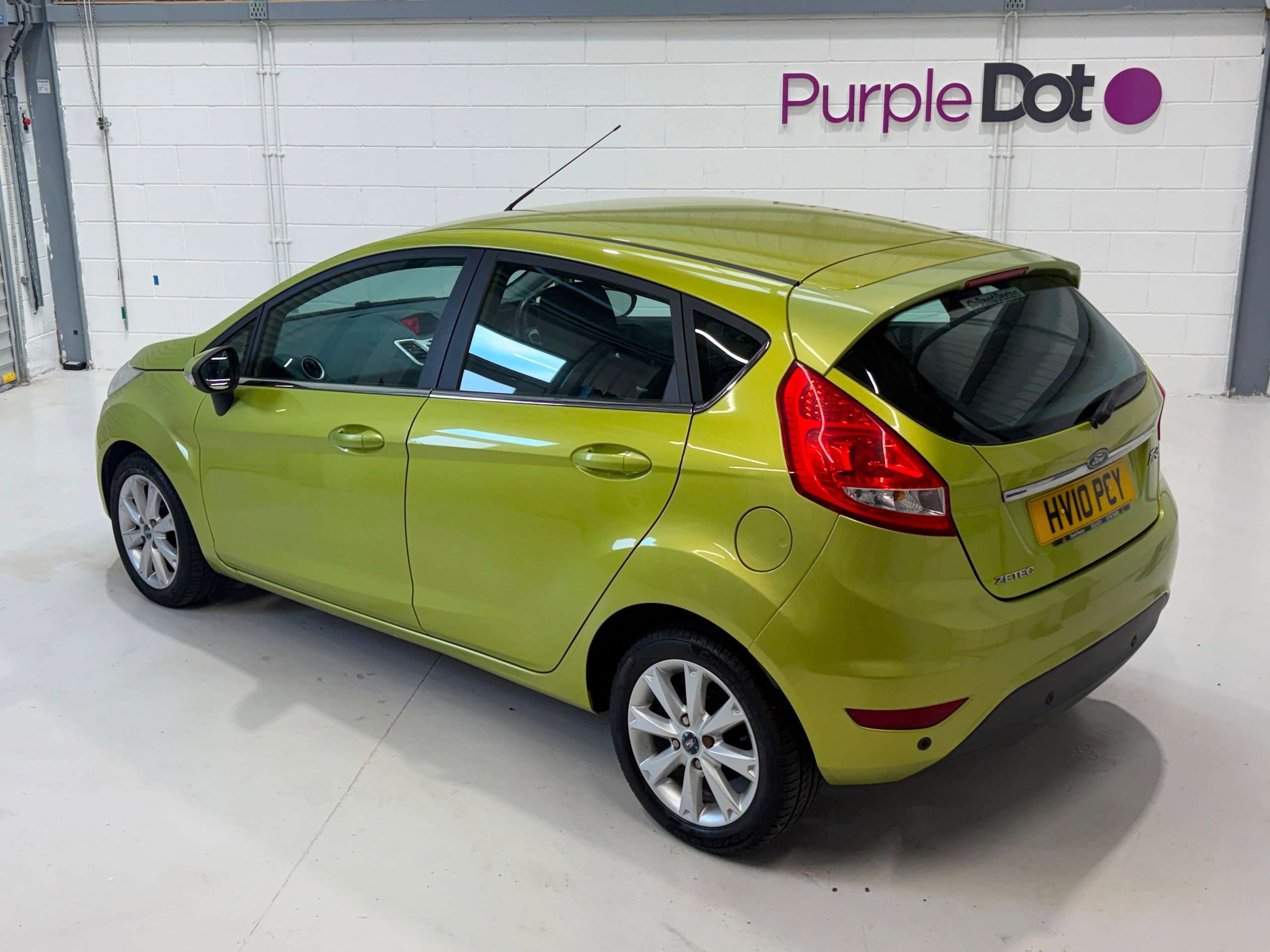 2010 FORD FIESTA 2010 FORD FIESTA