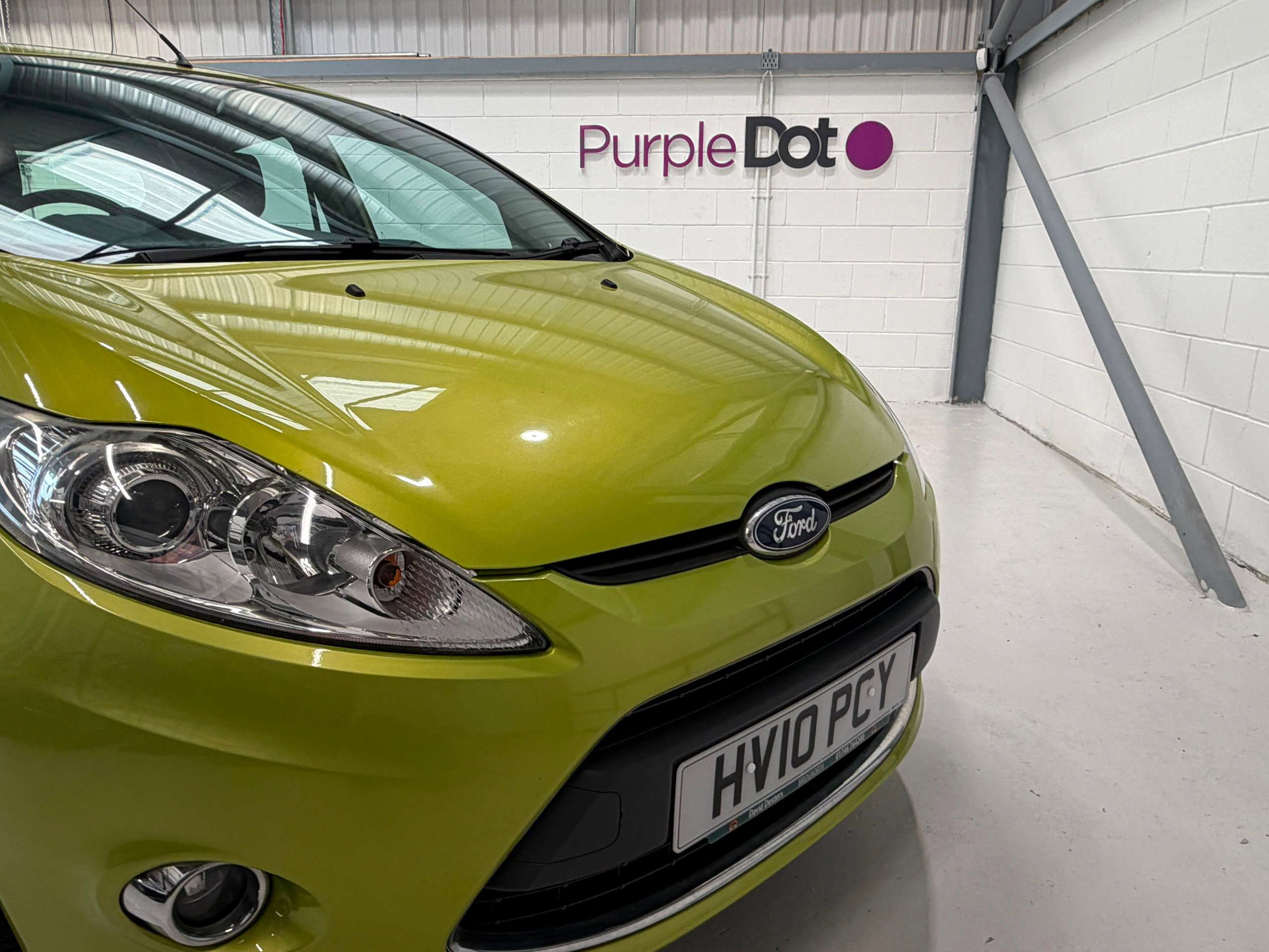 A 2010 FORD FIESTA 1.4 Zetec Hatchback 5dr Petrol Automatic (154 g/km, 94 bhp) A 2010 FORD FIESTA 1.4 Zetec Hatchback 5dr Petrol Automatic (154 g/km, 94 bhp)