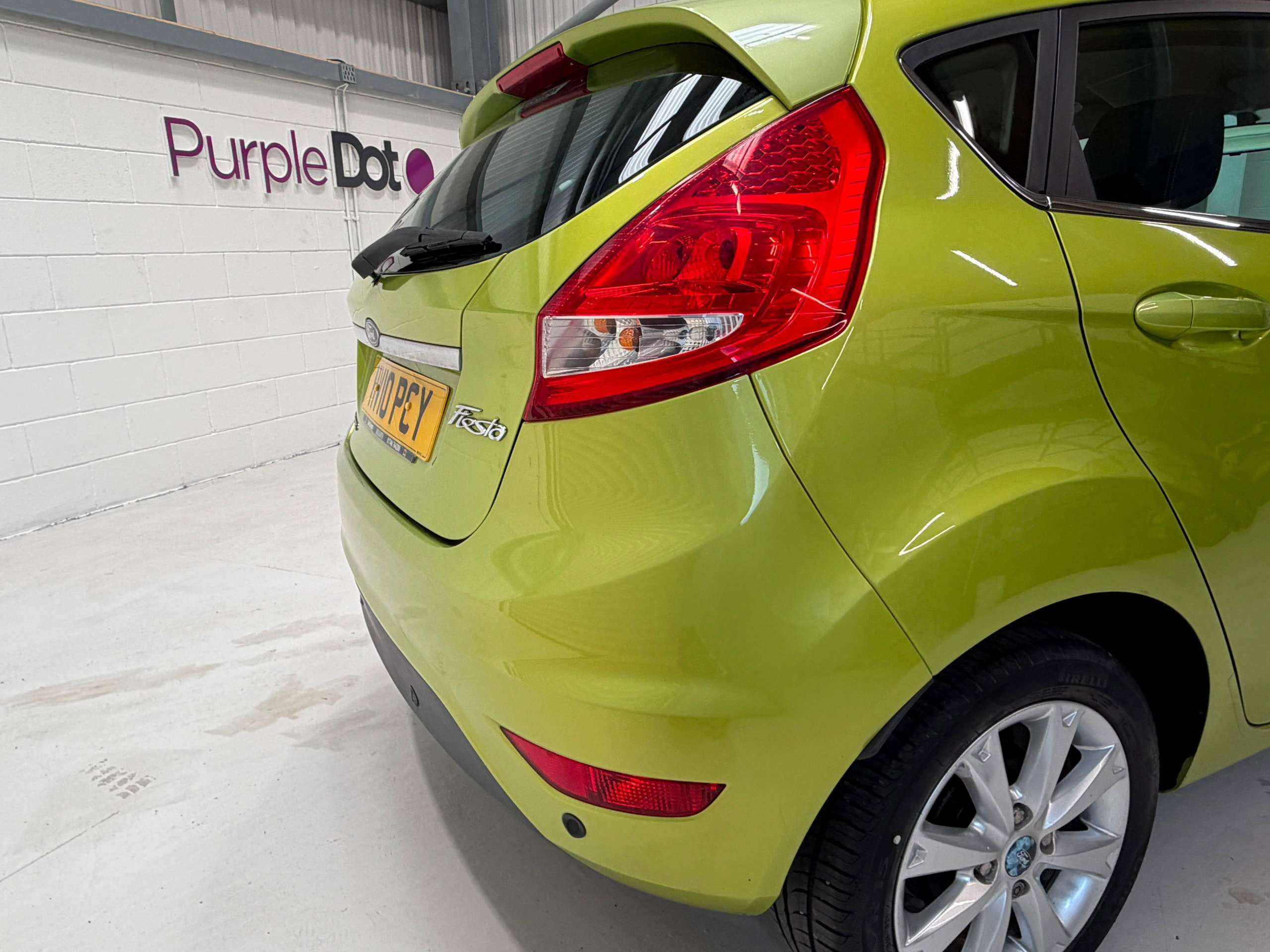 2010 FORD FIESTA 2010 FORD FIESTA