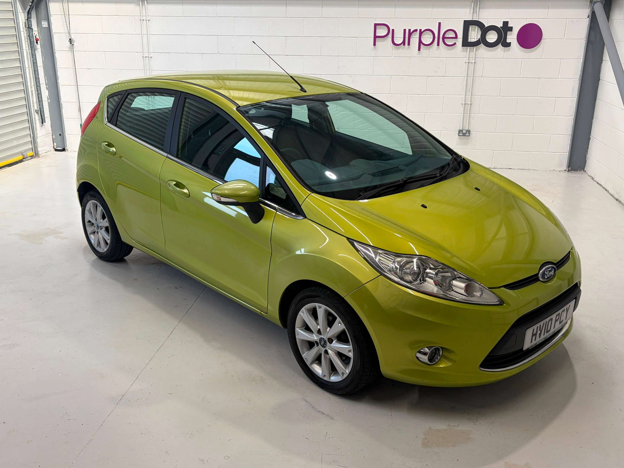 A 2010 FORD FIESTA 1.4 Zetec Hatchback 5dr Petrol Automatic (154 g/km, 94 bhp) A 2010 FORD FIESTA 1.4 Zetec Hatchback 5dr Petrol Automatic (154 g/km, 94 bhp)