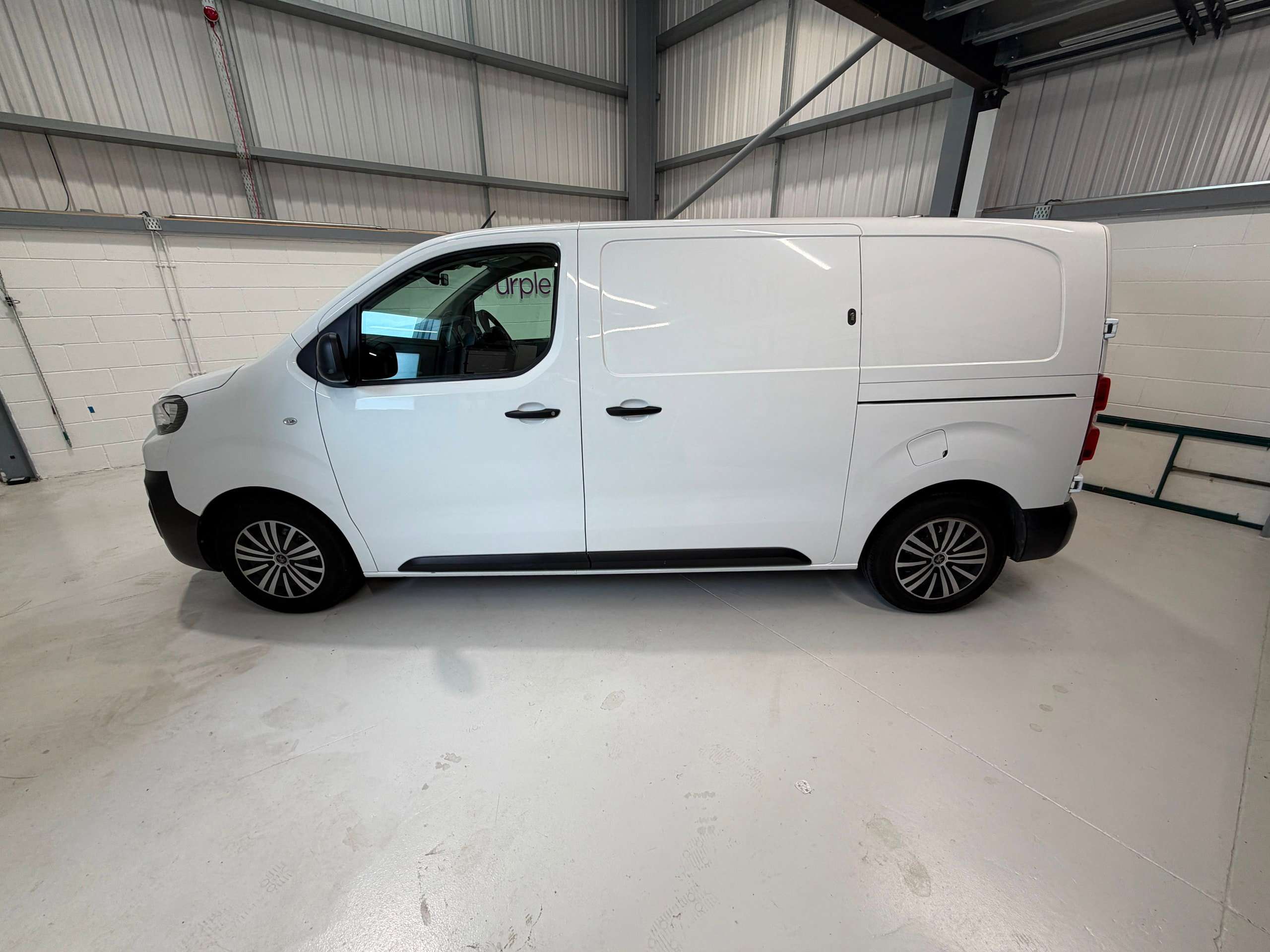 A 2020 PEUGEOT EXPERT 1.5 BlueHDi 1000 Professional Standard Panel Van 6dr Diesel Manual MWB Euro 6 (s/s) (100 bhp) A 2020 PEUGEOT EXPERT 1.5 BlueHDi 1000 Professional Standard Panel Van 6dr Diesel Manual MWB Euro 6 (s/s) (100 bhp)