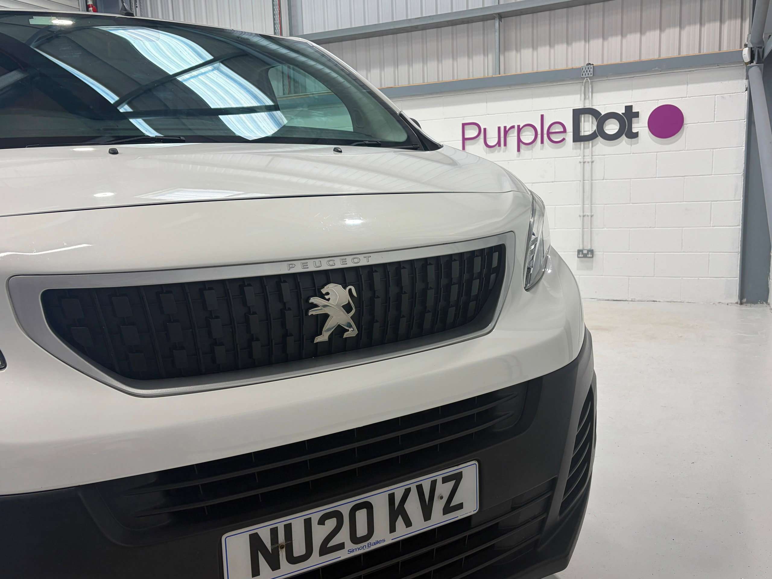 A 2020 PEUGEOT EXPERT 1.5 BlueHDi 1000 Professional Standard Panel Van 6dr Diesel Manual MWB Euro 6 (s/s) (100 bhp) A 2020 PEUGEOT EXPERT 1.5 BlueHDi 1000 Professional Standard Panel Van 6dr Diesel Manual MWB Euro 6 (s/s) (100 bhp)