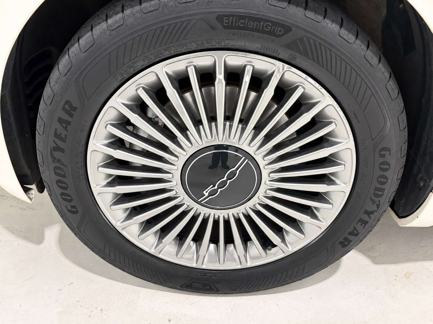 2023 FIAT 500E C 2023 FIAT 500E C