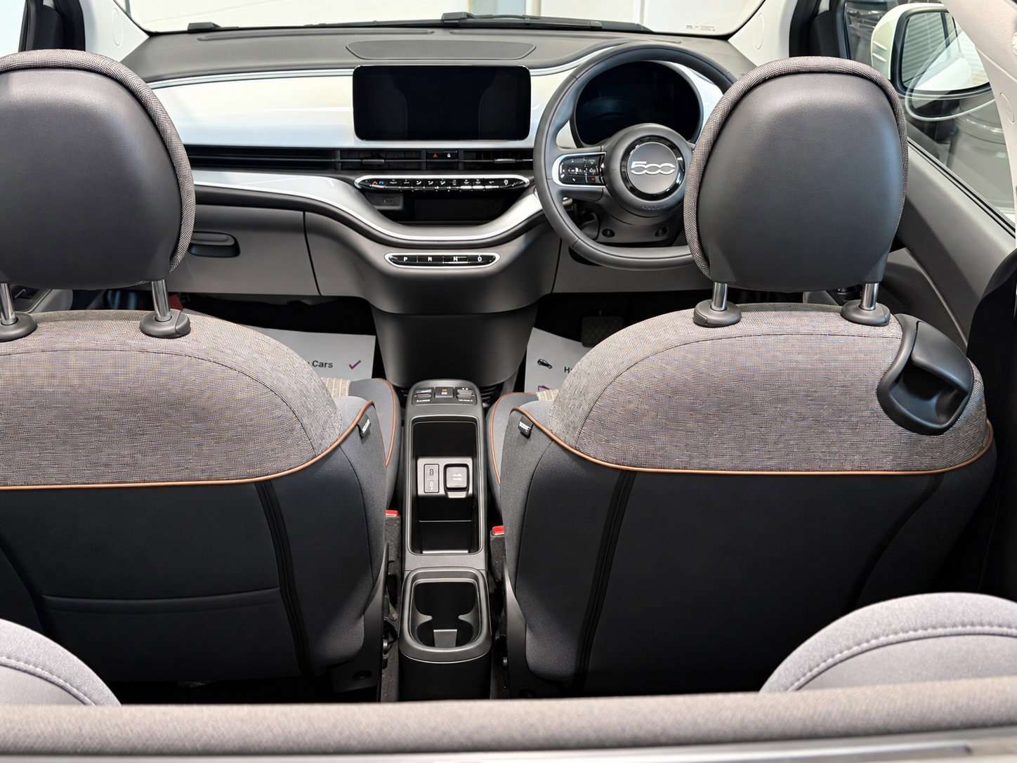 2023 FIAT 500E C 2023 FIAT 500E C
