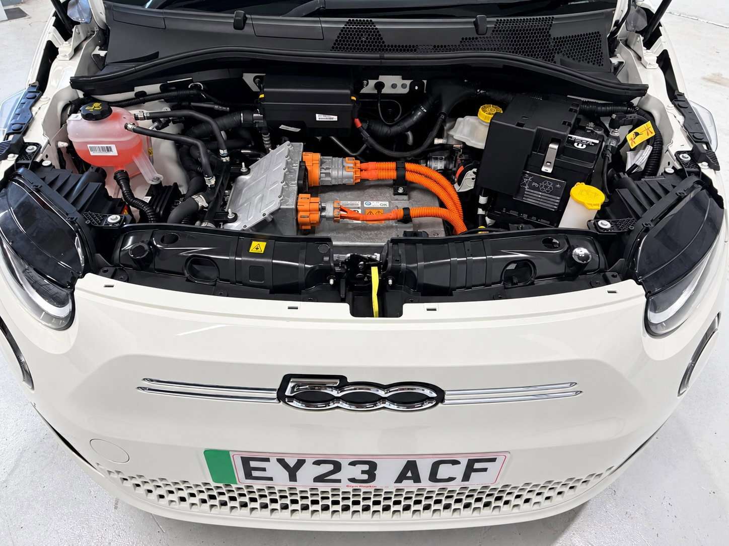 2023 FIAT 500E C 2023 FIAT 500E C