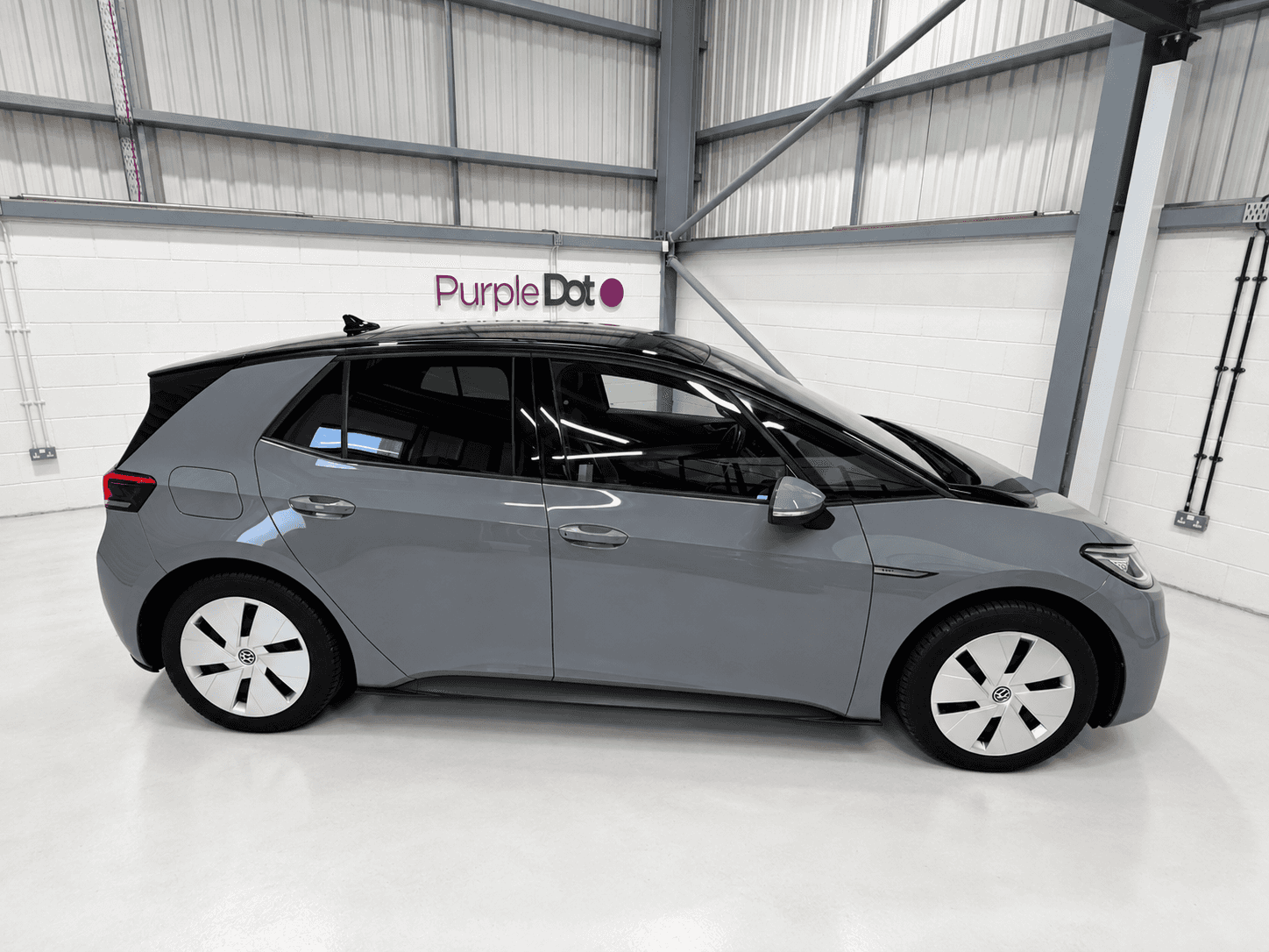 A 2022 VOLKSWAGEN ID.3 Pro Performance 58kWh Family Hatchback 5dr Electric Auto (204 ps) A 2022 VOLKSWAGEN ID.3 Pro Performance 58kWh Family Hatchback 5dr Electric Auto (204 ps)