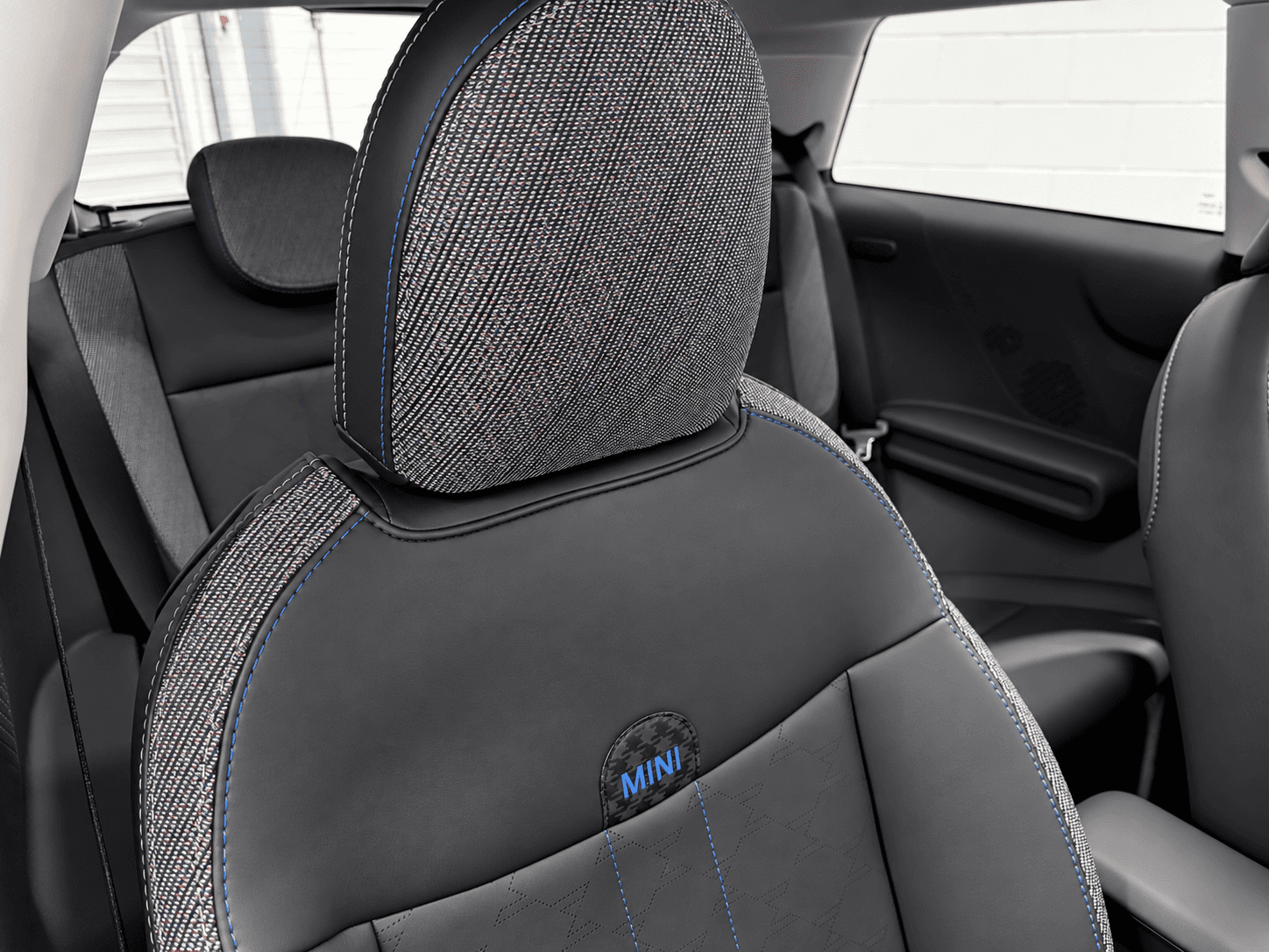 2025 MINI COOPER 2025 MINI COOPER