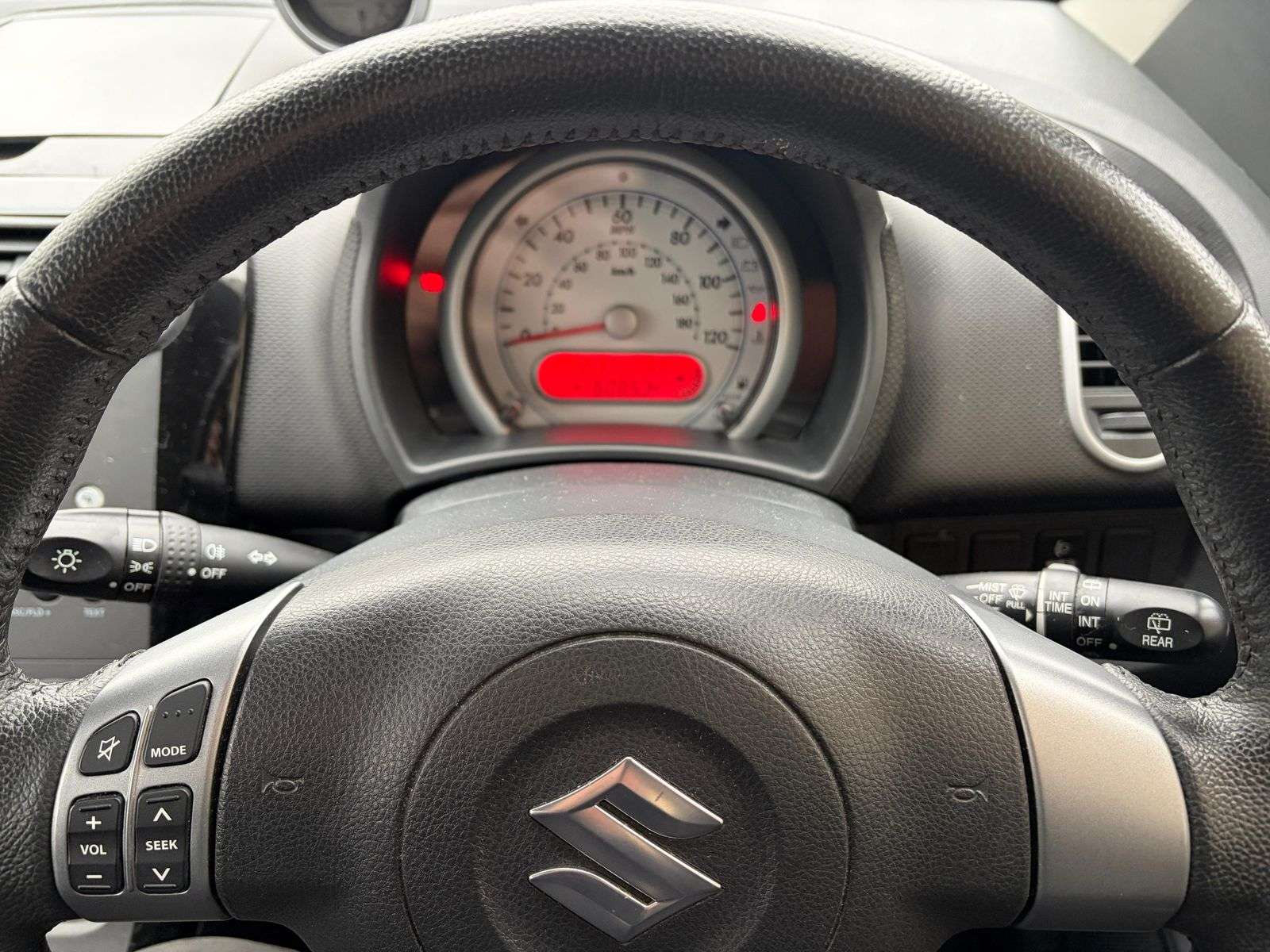 2014 SUZUKI SPLASH 2014 SUZUKI SPLASH