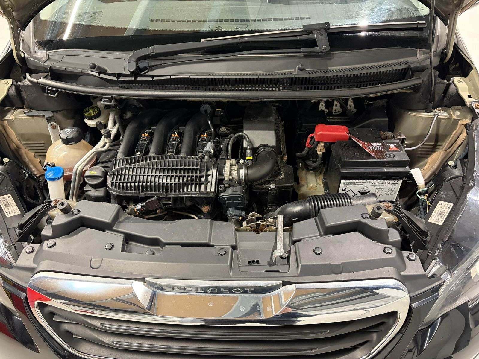 2014 PEUGEOT 108 2014 PEUGEOT 108