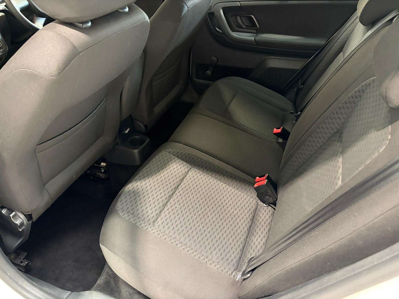 2011 SKODA FABIA 2011 SKODA FABIA