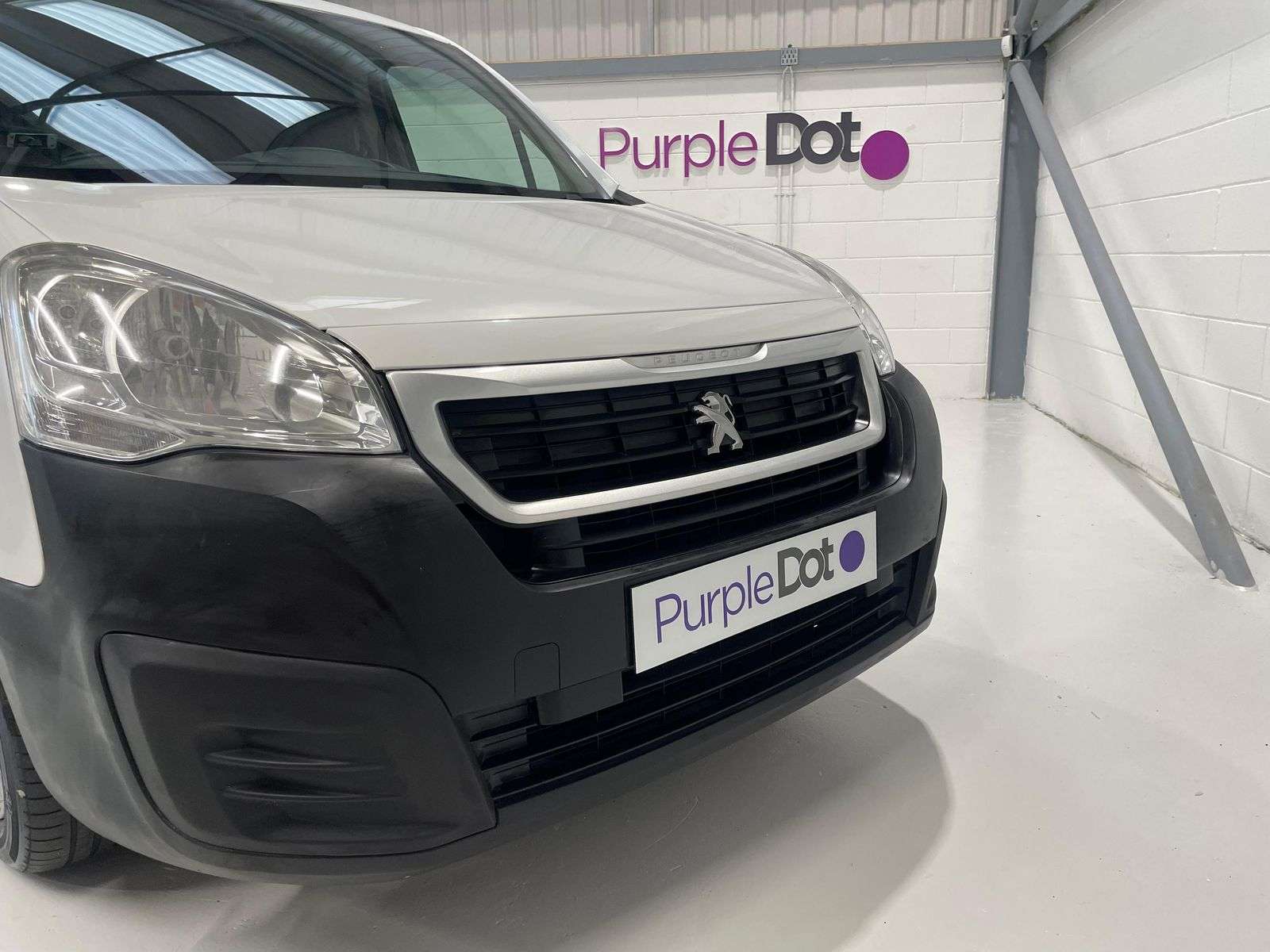 A 2016 PEUGEOT PARTNER Diesel Euro 1 A 2016 PEUGEOT PARTNER Diesel Euro 1