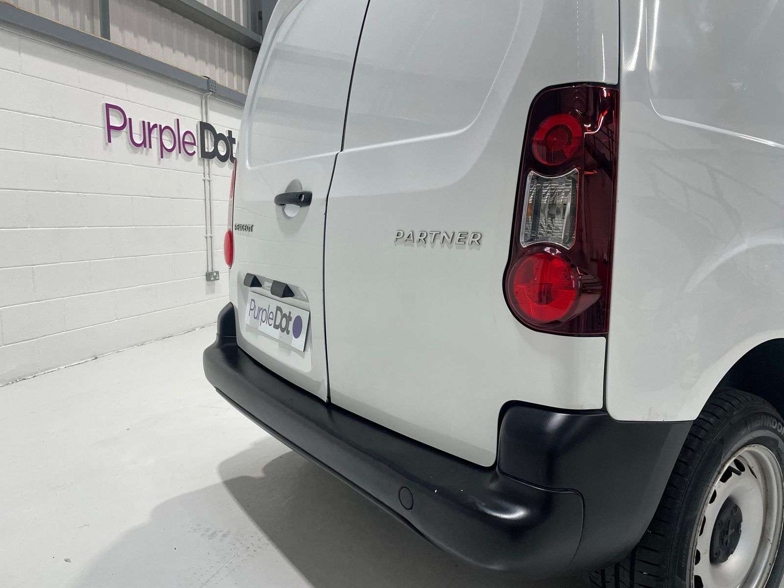 A 2016 PEUGEOT PARTNER Diesel Euro 1 A 2016 PEUGEOT PARTNER Diesel Euro 1