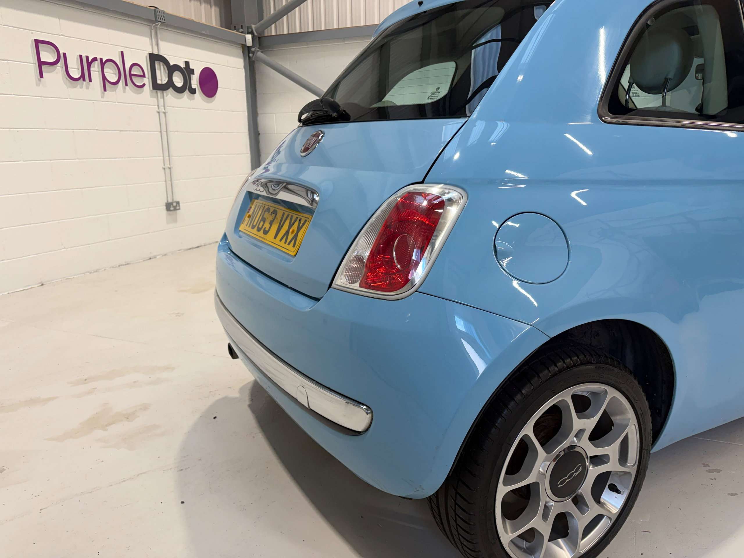 A 2013 FIAT 500 1.2 Lounge Hatchback 3dr Petrol Manual Euro 4 (69 bhp) A 2013 FIAT 500 1.2 Lounge Hatchback 3dr Petrol Manual Euro 4 (69 bhp)