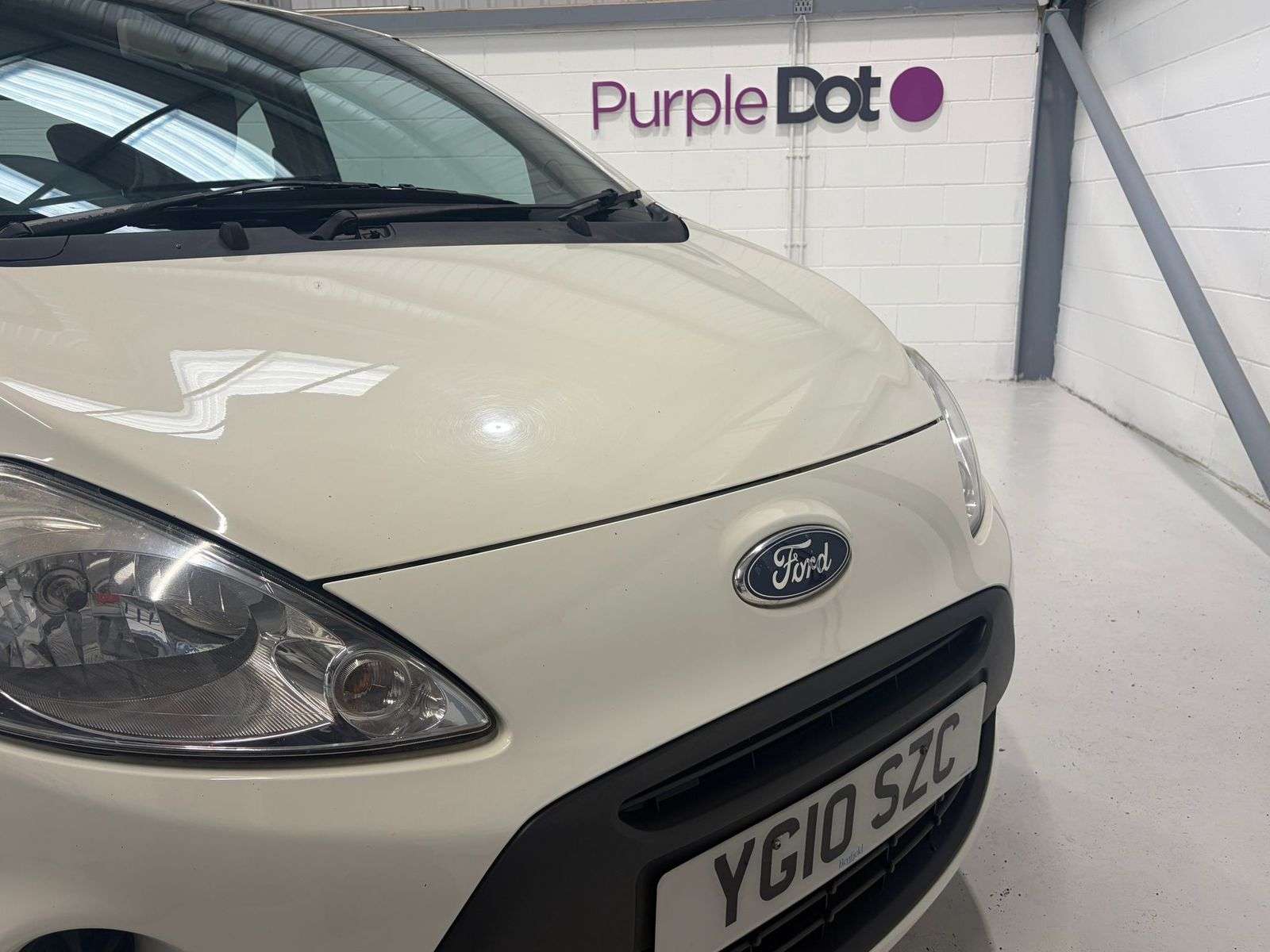 A 2010 FORD KA 1.2 Studio Hatchback 3dr Petrol Manual Euro 4 (69 ps) A 2010 FORD KA 1.2 Studio Hatchback 3dr Petrol Manual Euro 4 (69 ps)