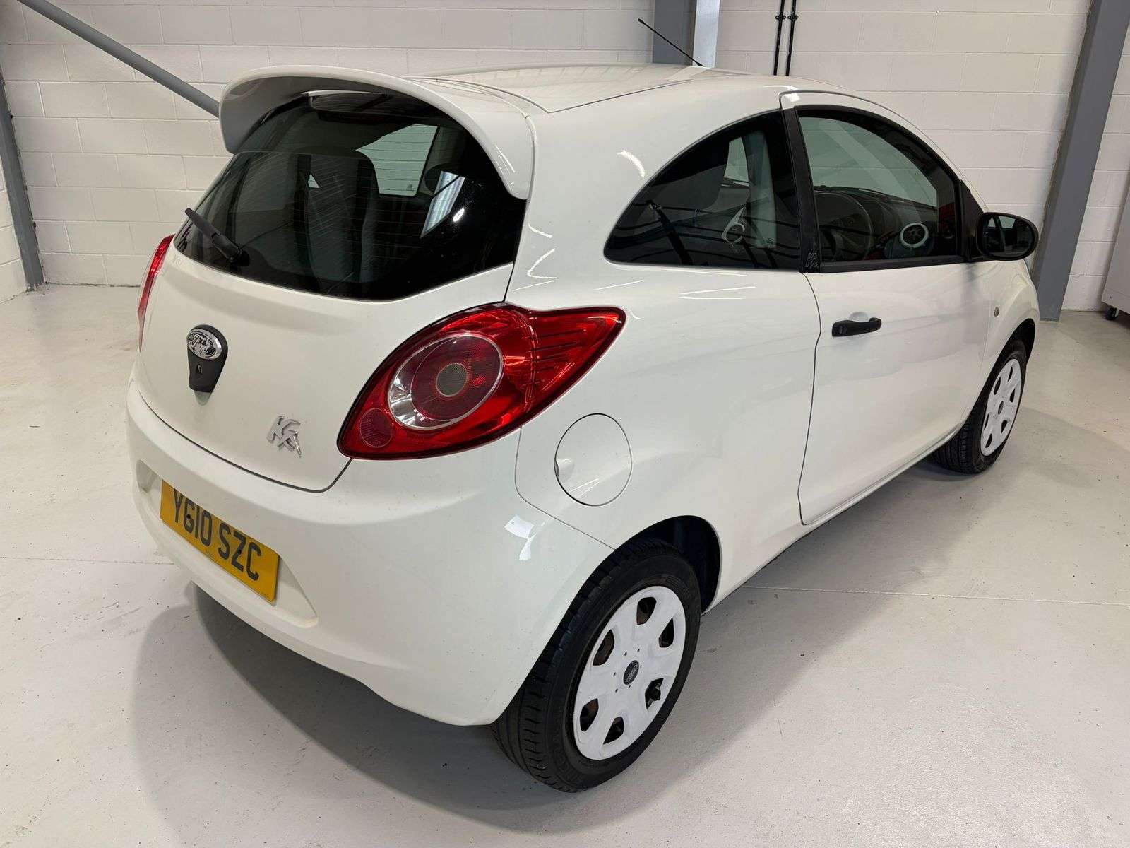 2010 FORD KA 2010 FORD KA