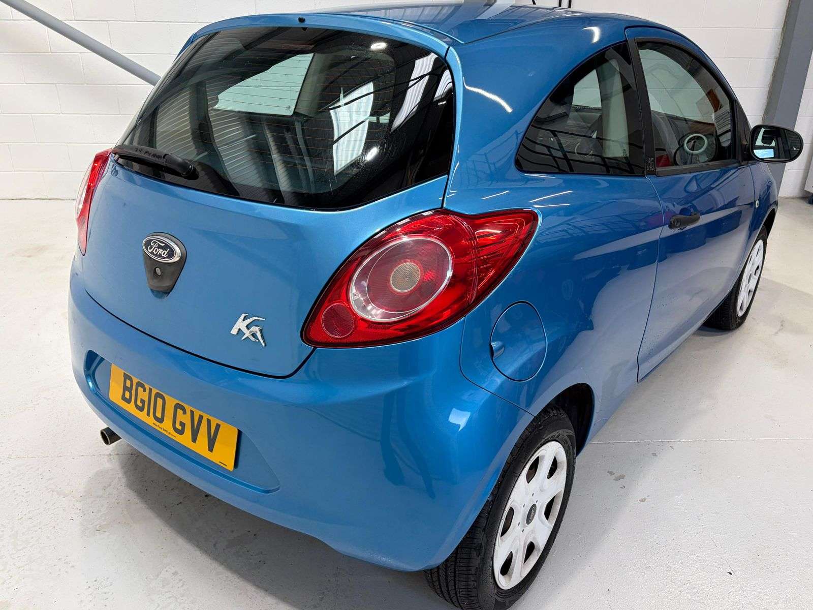 A 2010 FORD KA 1.2 Studio Hatchback 3dr Petrol Manual Euro 4 (69 ps) A 2010 FORD KA 1.2 Studio Hatchback 3dr Petrol Manual Euro 4 (69 ps)