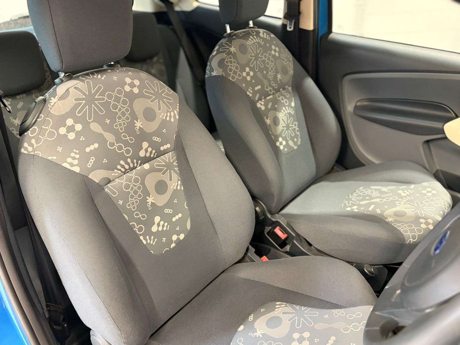 2010 FORD KA 2010 FORD KA