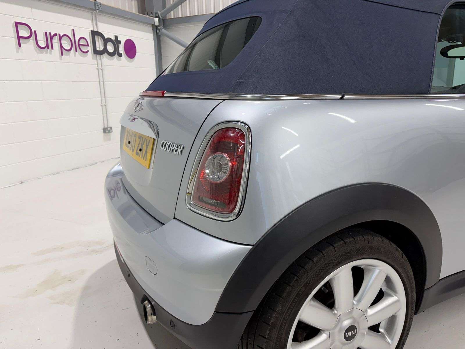 A 2010 MINI CONVERTIBLE 1.6 Cooper Convertible 2dr Petrol Manual Euro 5 (122 ps) A 2010 MINI CONVERTIBLE 1.6 Cooper Convertible 2dr Petrol Manual Euro 5 (122 ps)