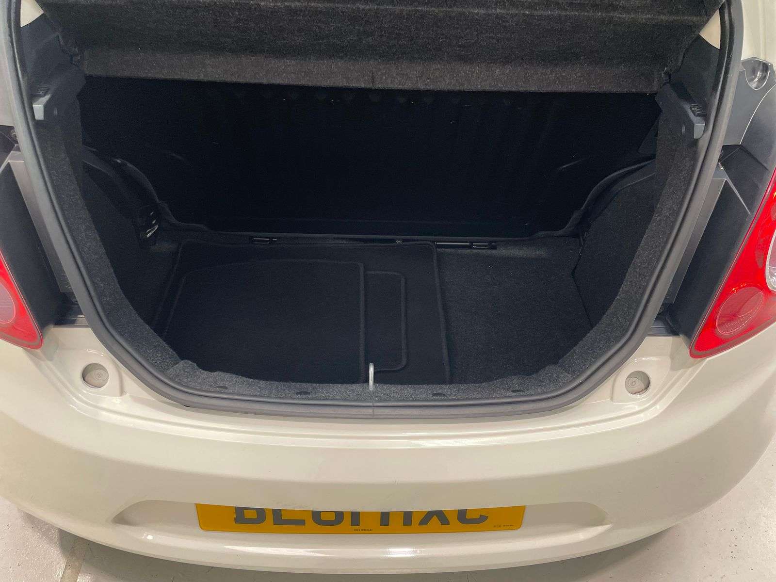 2012 FORD KA 2012 FORD KA