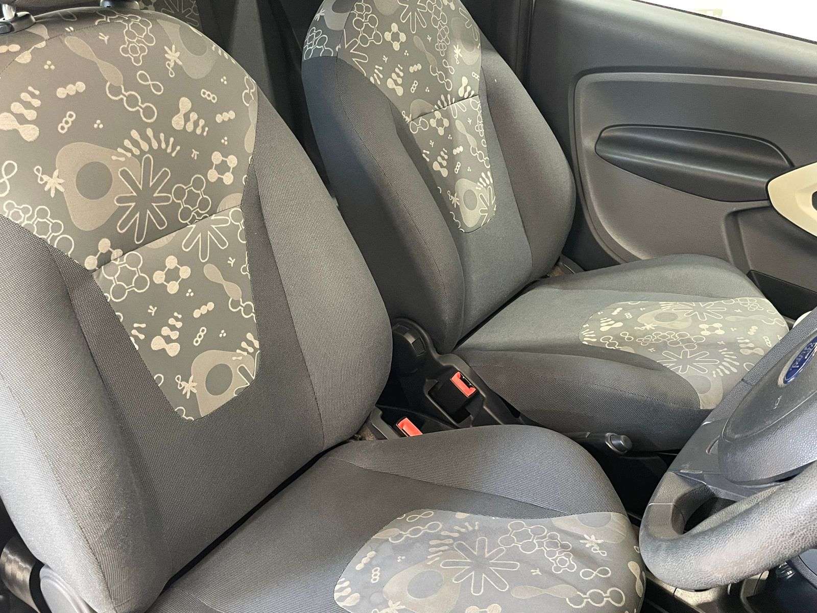 2012 FORD KA 2012 FORD KA