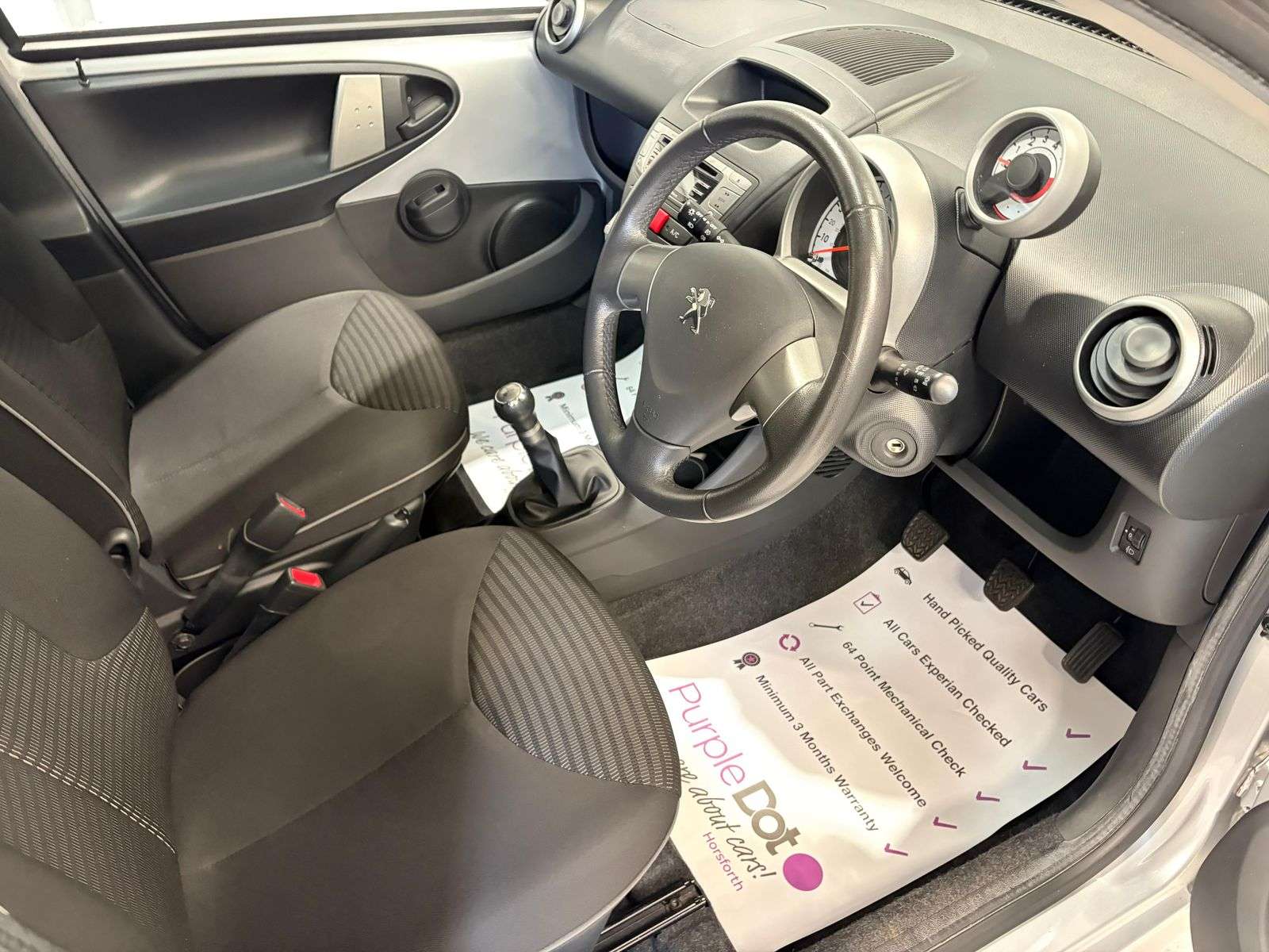 2012 PEUGEOT 107 2012 PEUGEOT 107