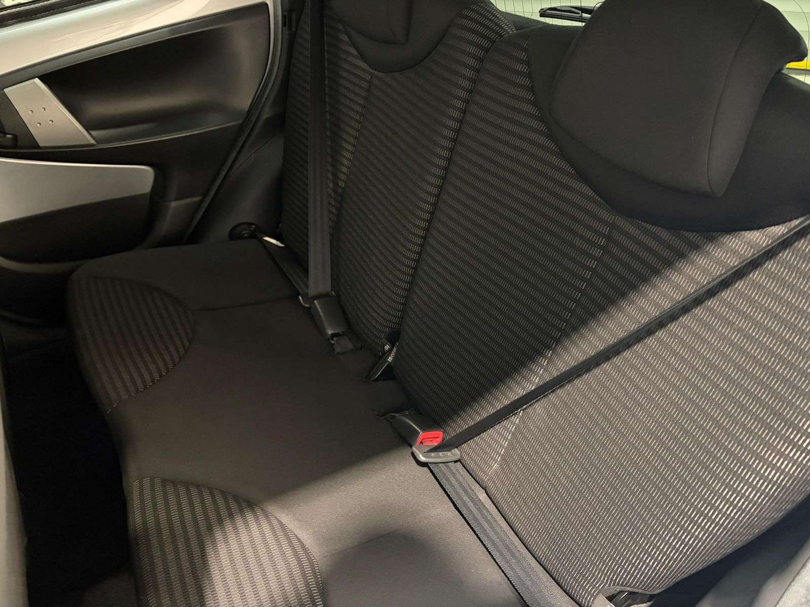 2012 PEUGEOT 107 2012 PEUGEOT 107