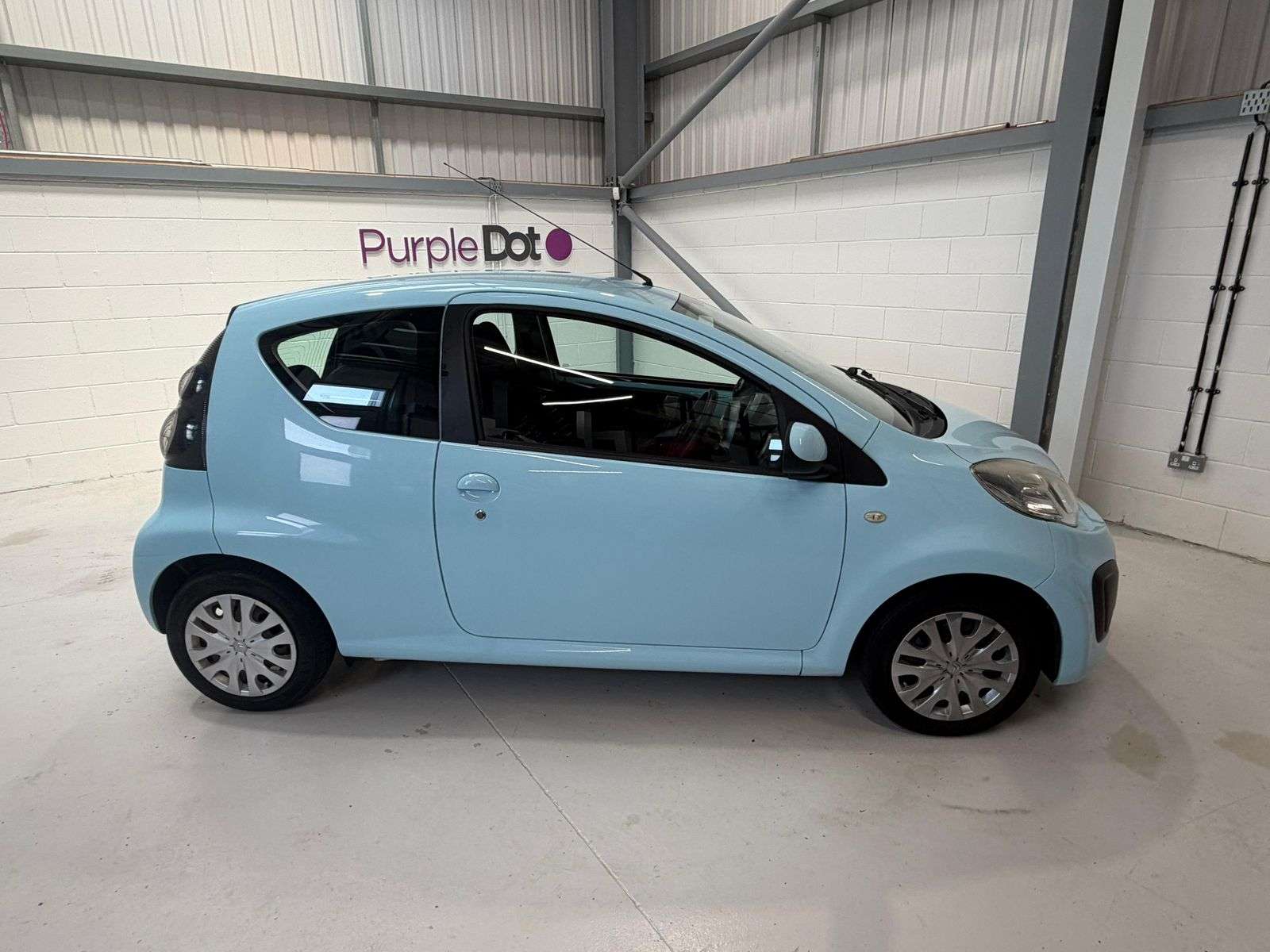 A 2013 CITROEN C1 1.0i VTR Hatchback 3dr Petrol Manual Euro 5 (68 ps) A 2013 CITROEN C1 1.0i VTR Hatchback 3dr Petrol Manual Euro 5 (68 ps)