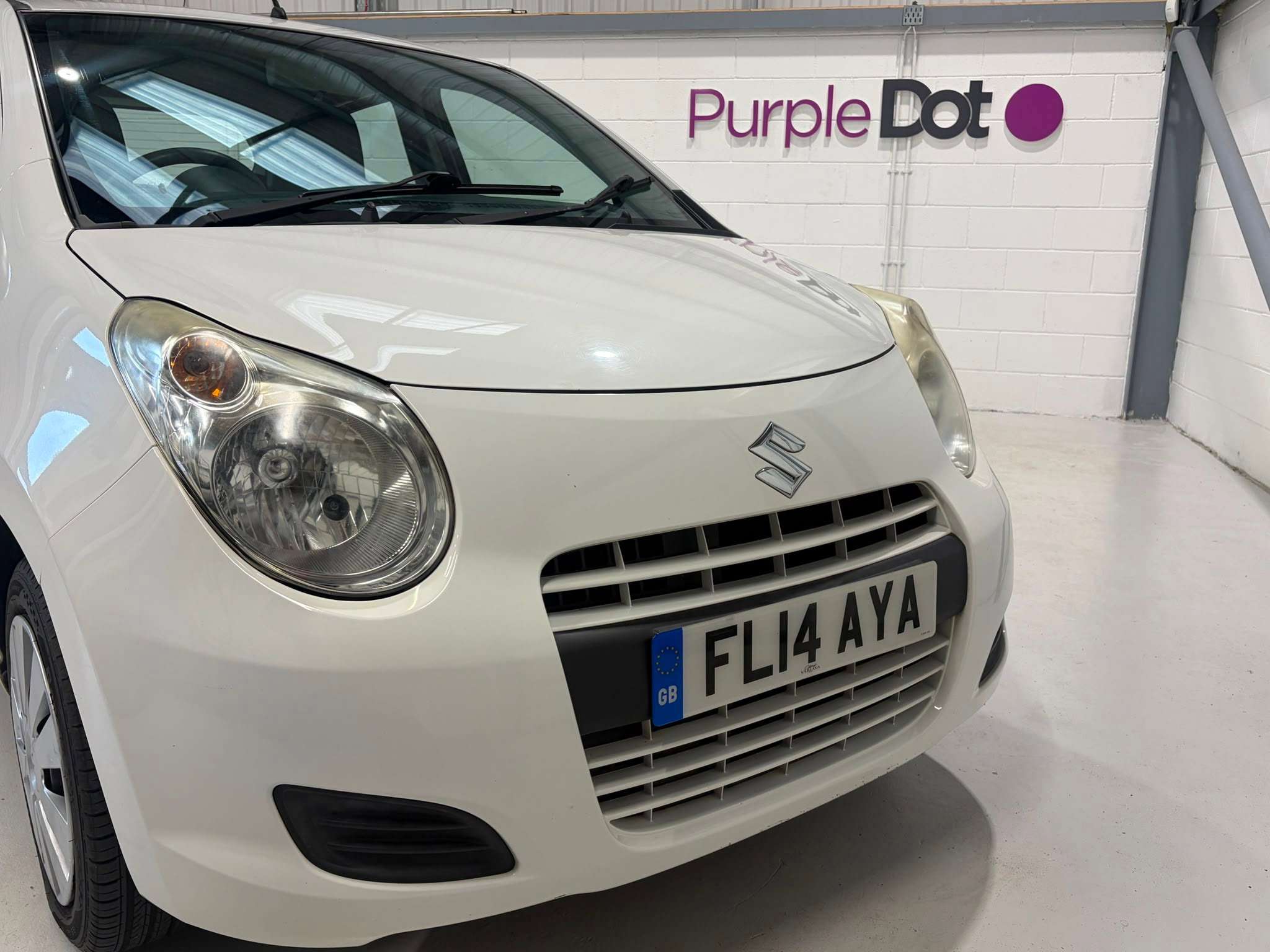 A 2014 SUZUKI ALTO 1.0 12V SZ Hatchback 5dr Petrol Manual Euro 5 (68 ps) A 2014 SUZUKI ALTO 1.0 12V SZ Hatchback 5dr Petrol Manual Euro 5 (68 ps)