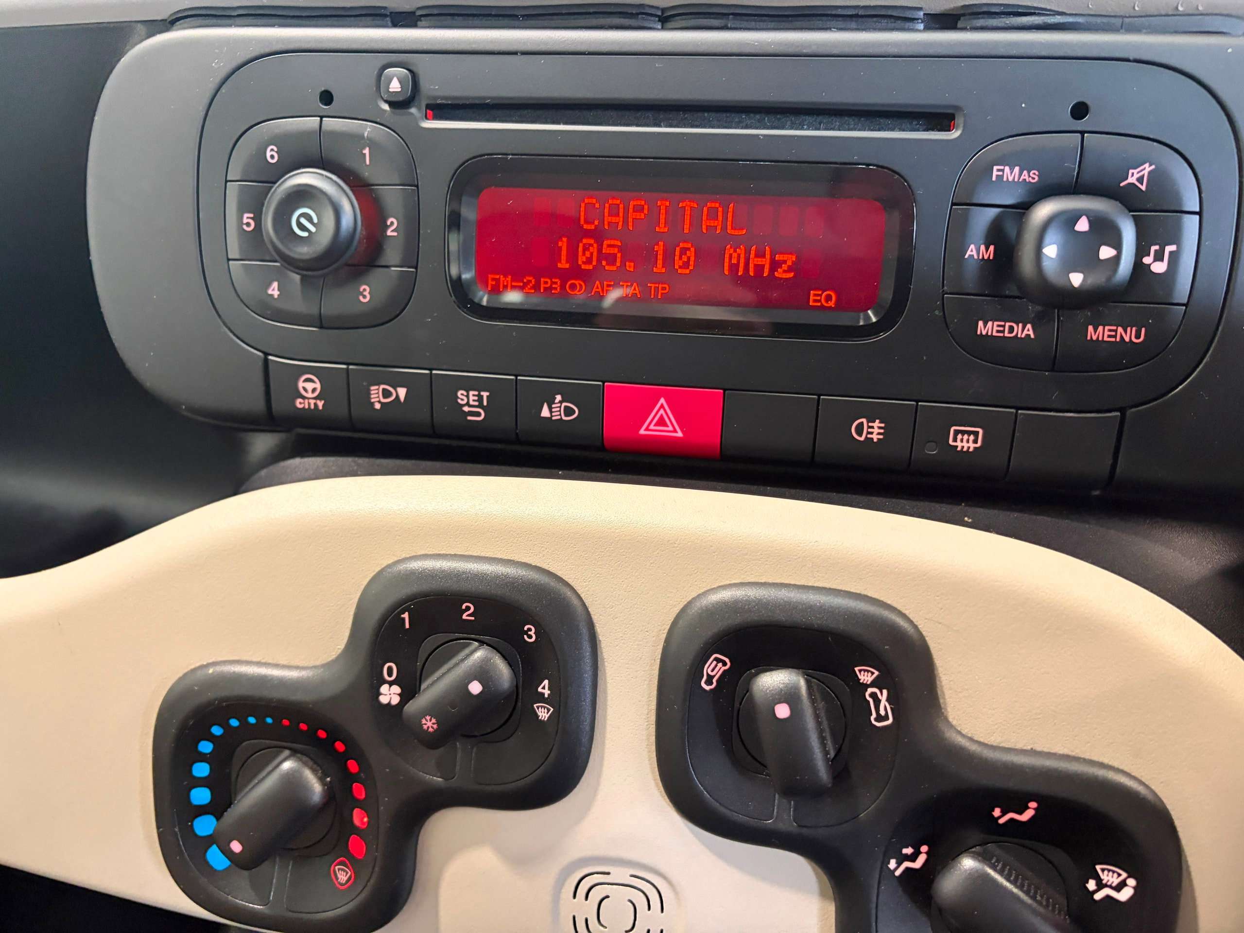 2013 FIAT PANDA 2013 FIAT PANDA