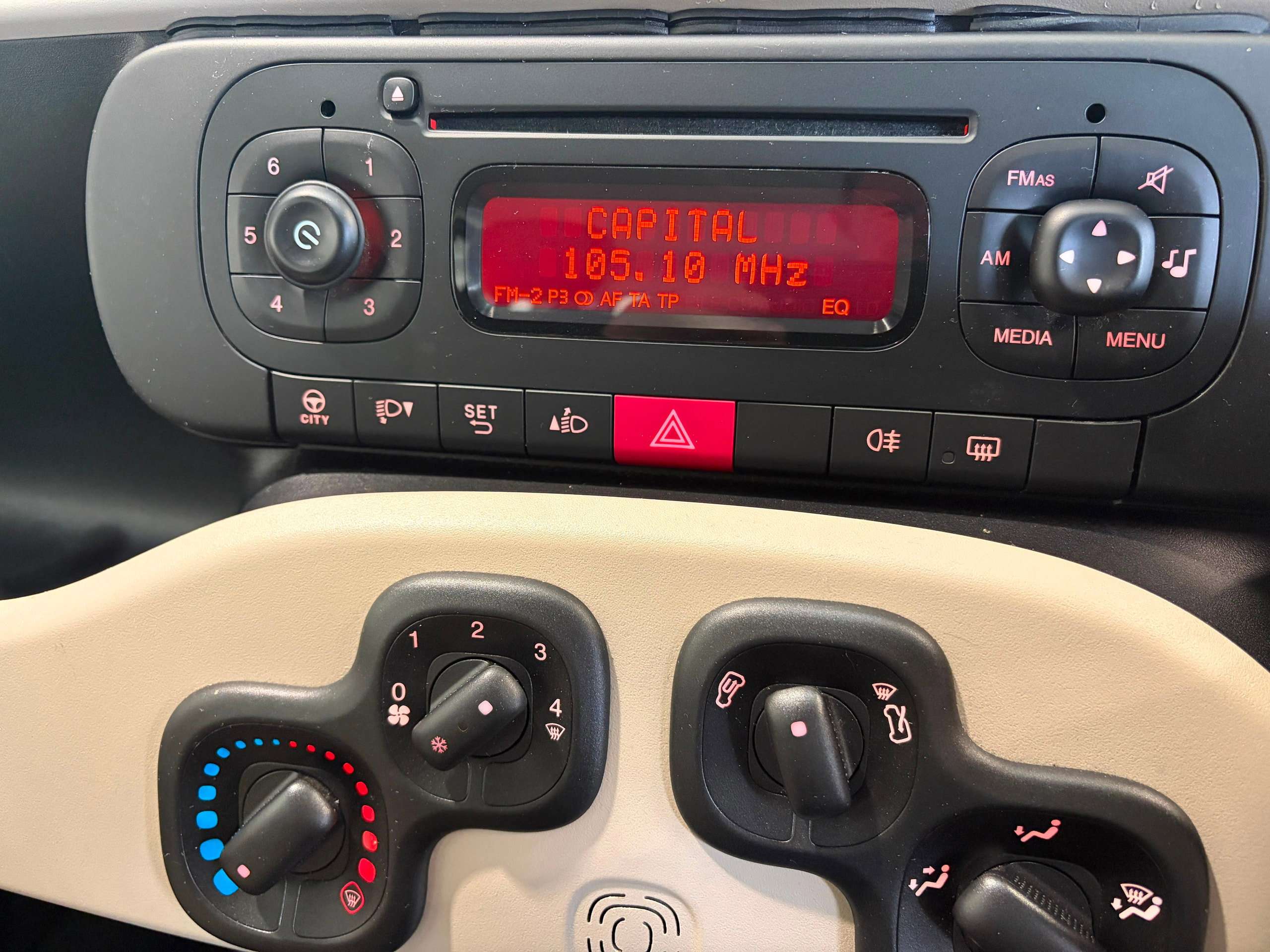 2013 FIAT PANDA 2013 FIAT PANDA