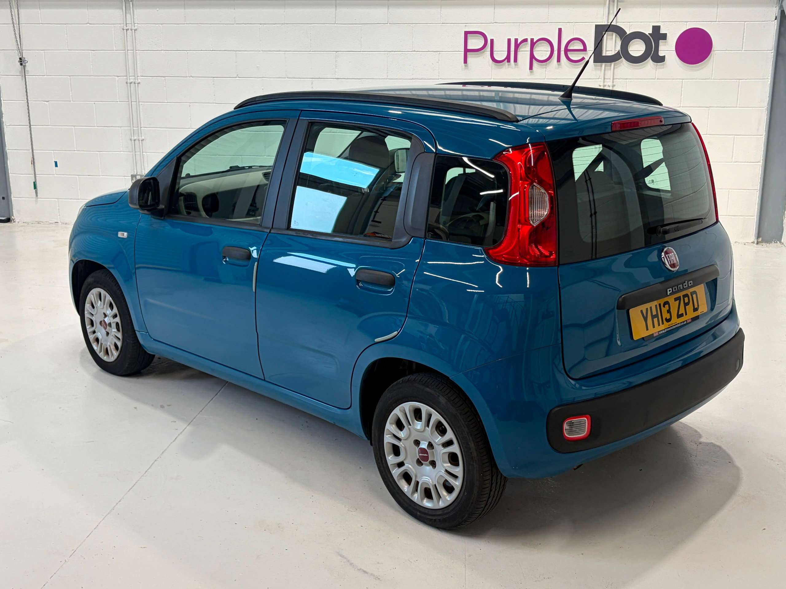 A 2013 FIAT PANDA 1.2 Easy Hatchback 5dr Petrol Manual Euro 5 (69 bhp) A 2013 FIAT PANDA 1.2 Easy Hatchback 5dr Petrol Manual Euro 5 (69 bhp)