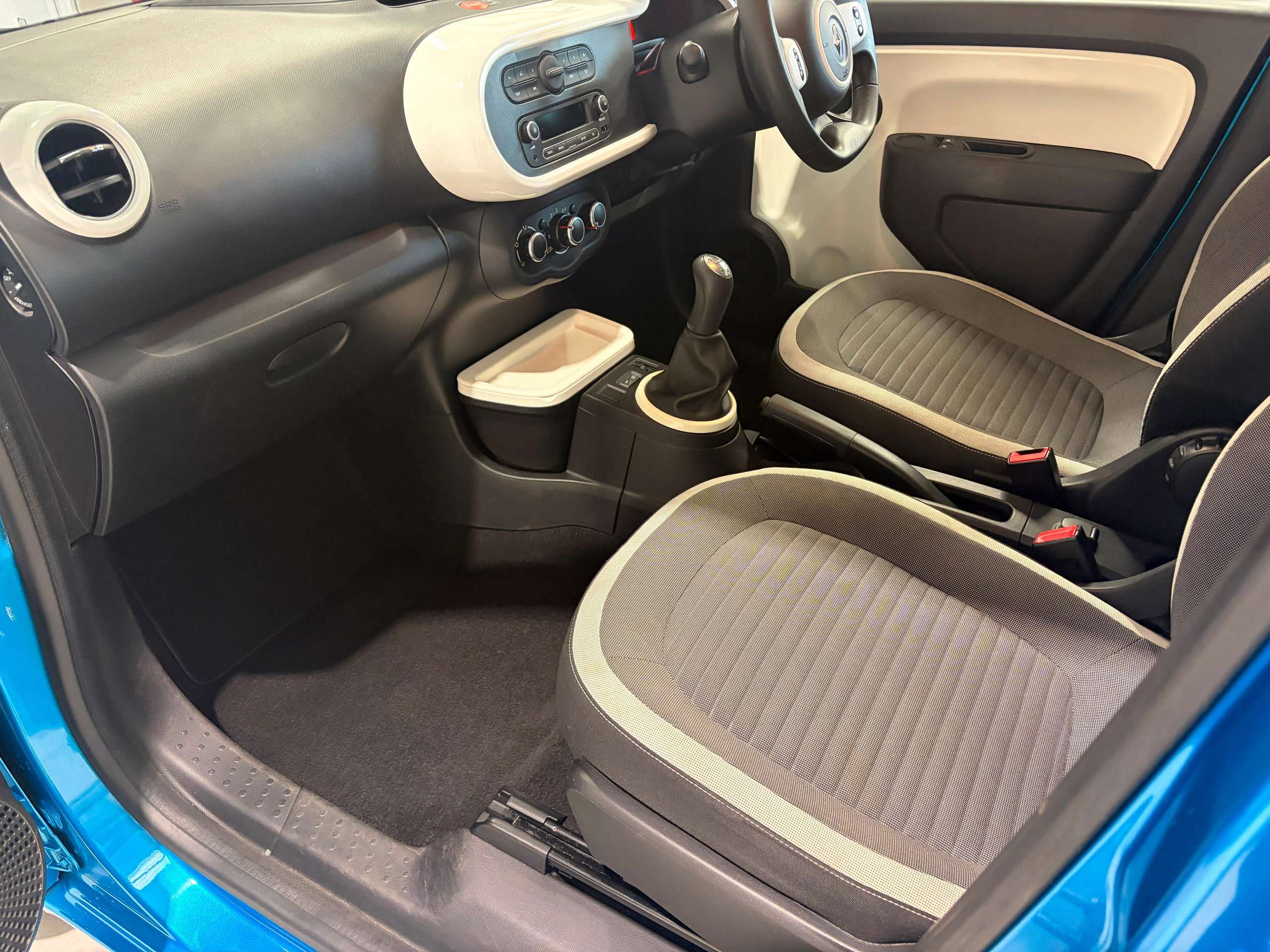 2015 RENAULT TWINGO 2015 RENAULT TWINGO