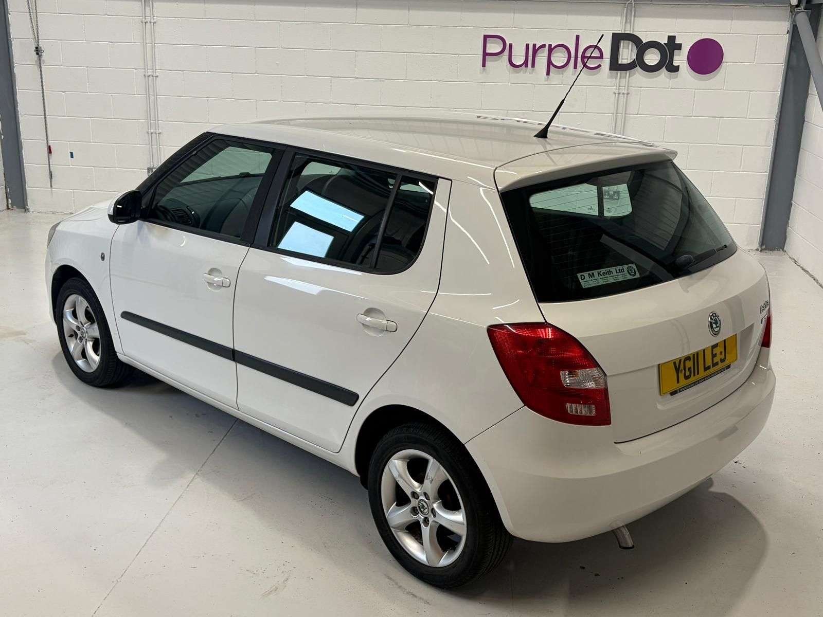 2011 SKODA FABIA 2011 SKODA FABIA