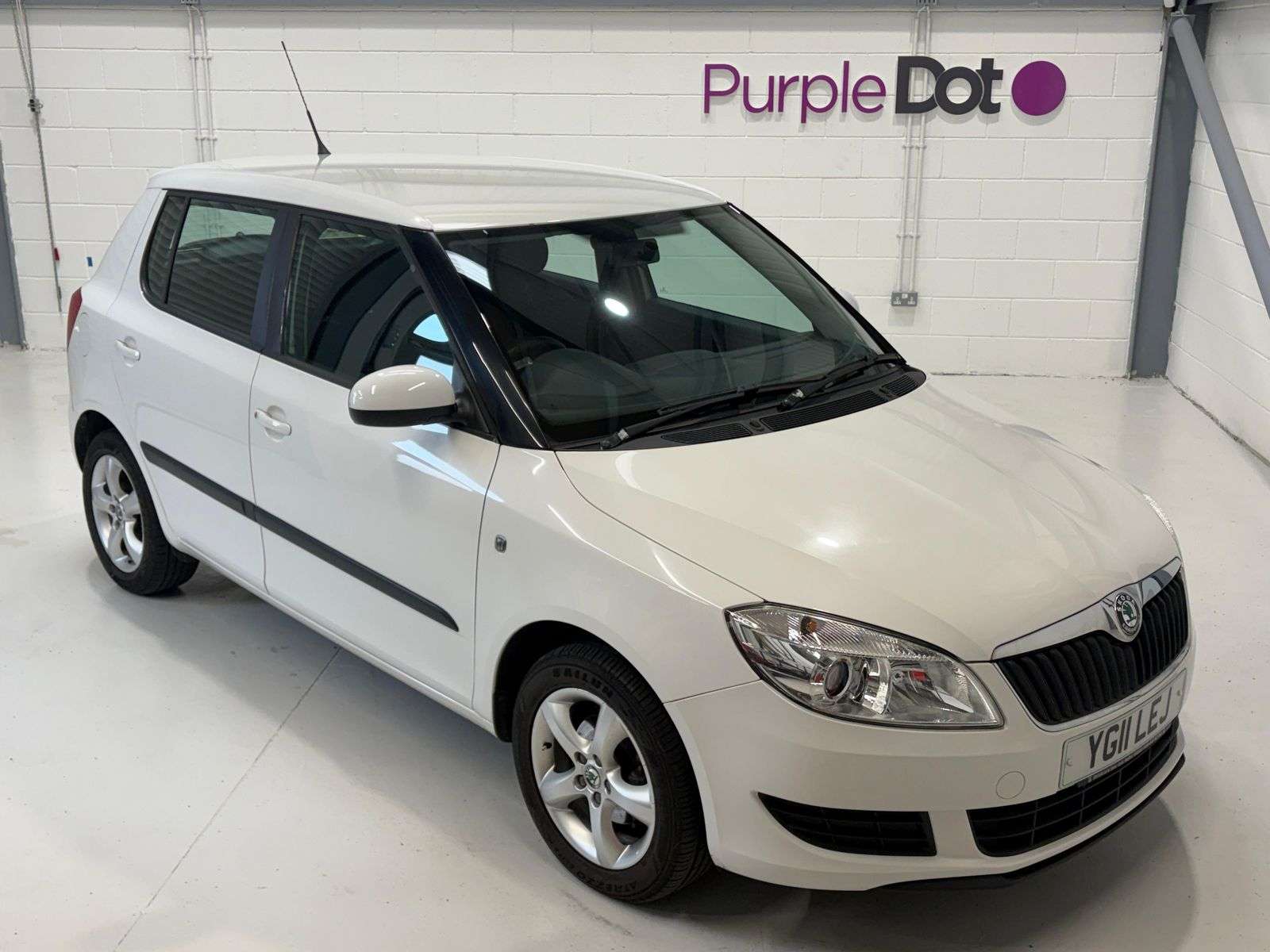 A 2011 SKODA FABIA 1.2 TSI SE Hatchback 5dr Petrol Manual Euro 5 (86 ps) A 2011 SKODA FABIA 1.2 TSI SE Hatchback 5dr Petrol Manual Euro 5 (86 ps)