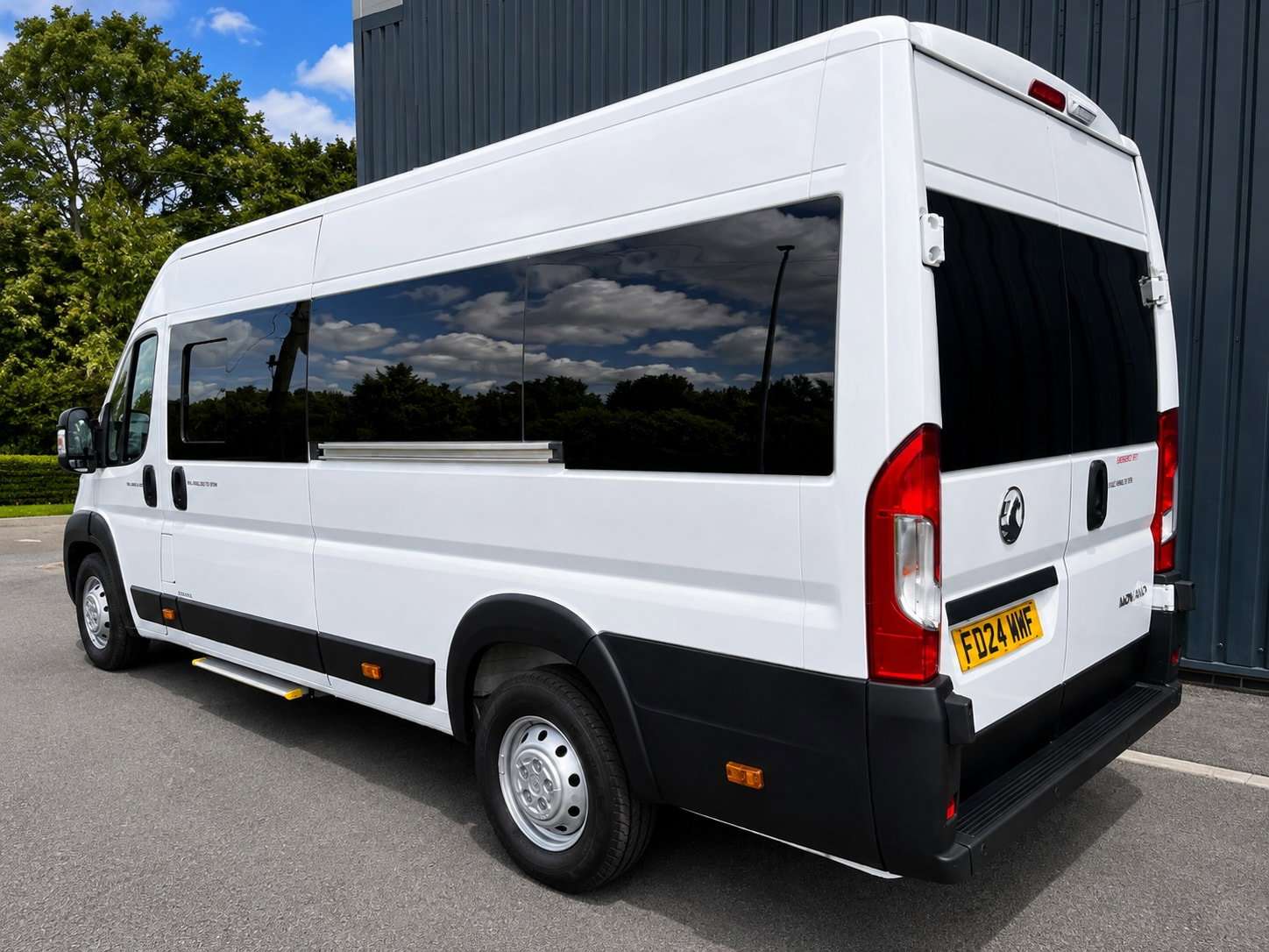 A 2024 VAUXHALL MOVANO 2.2L L4H2F3500 Heavy Premium TD SS Diesel Manual Euro 6 (138 bhp) A 2024 VAUXHALL MOVANO 2.2L L4H2F3500 Heavy Premium TD SS Diesel Manual Euro 6 (138 bhp)