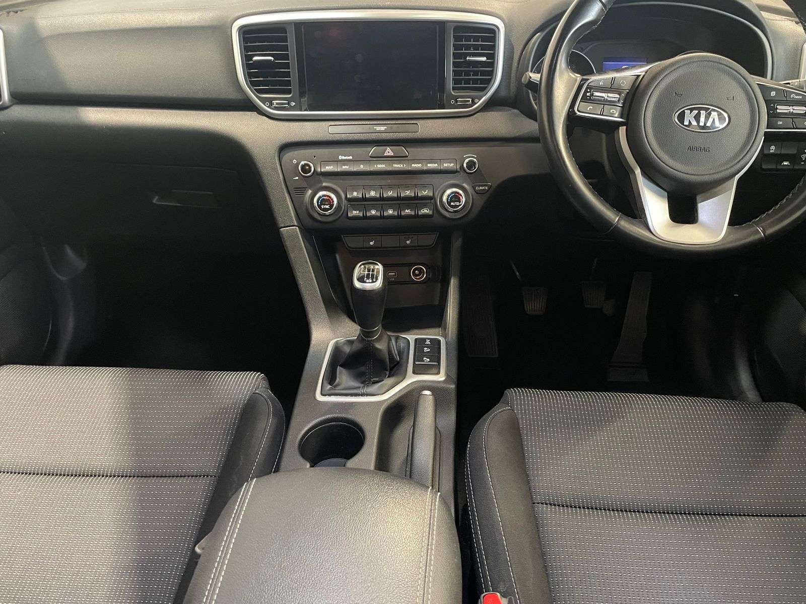 2021 KIA SPORTAGE 2021 KIA SPORTAGE