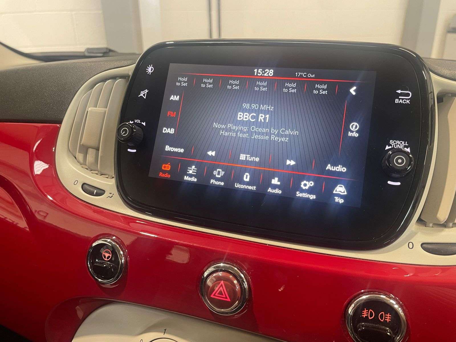 2019 FIAT 500 2019 FIAT 500