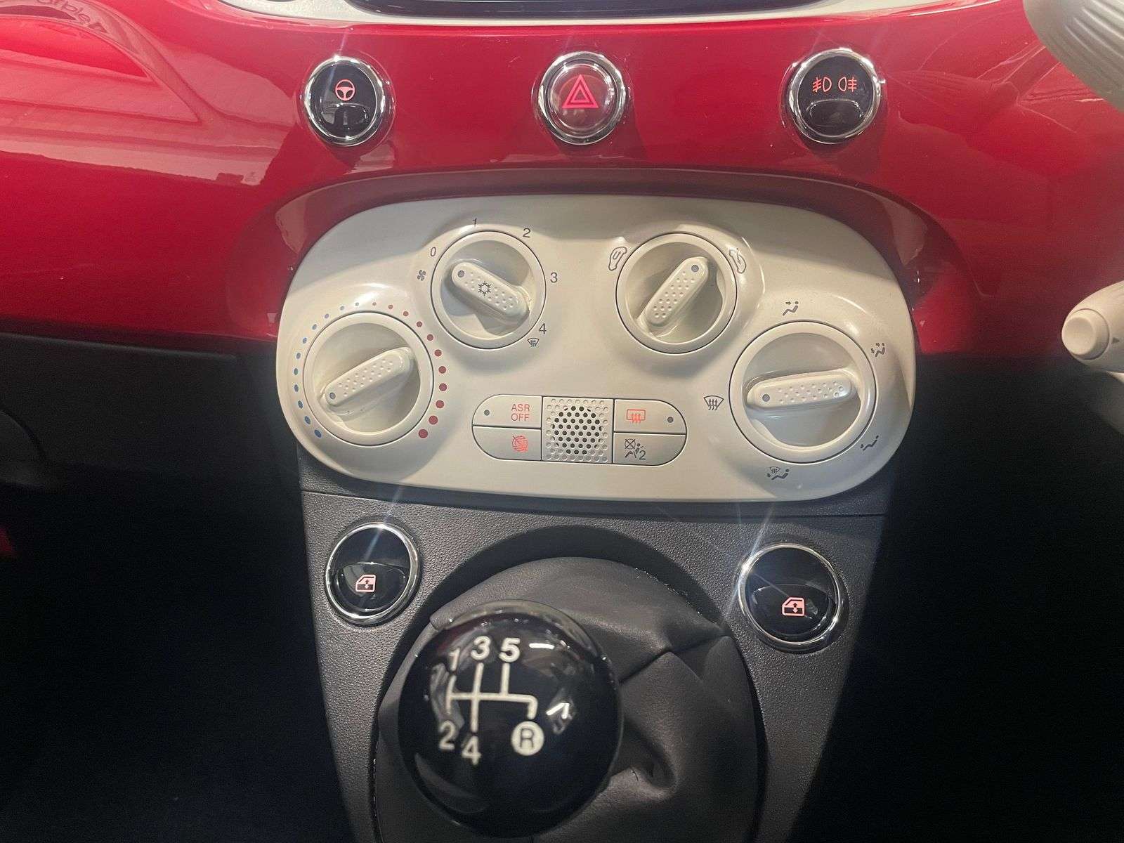 2019 FIAT 500 2019 FIAT 500