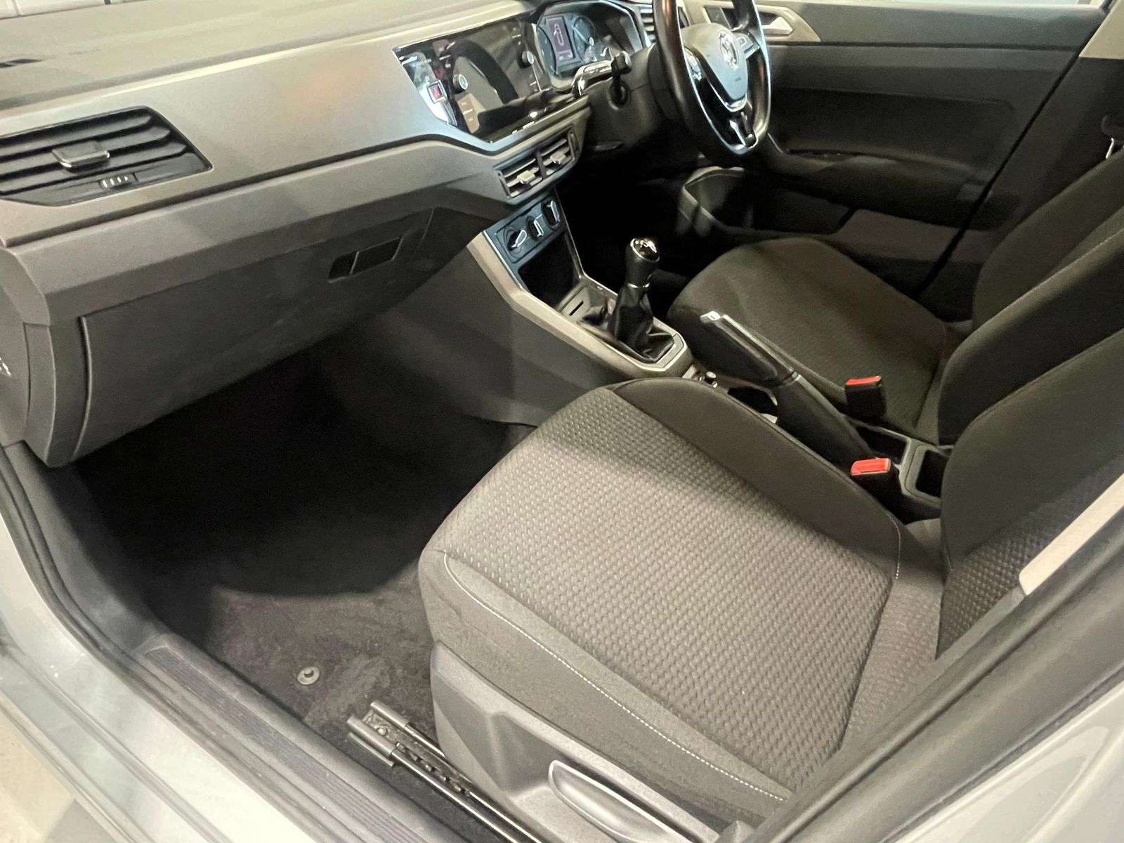 2021 VOLKSWAGEN POLO 2021 VOLKSWAGEN POLO