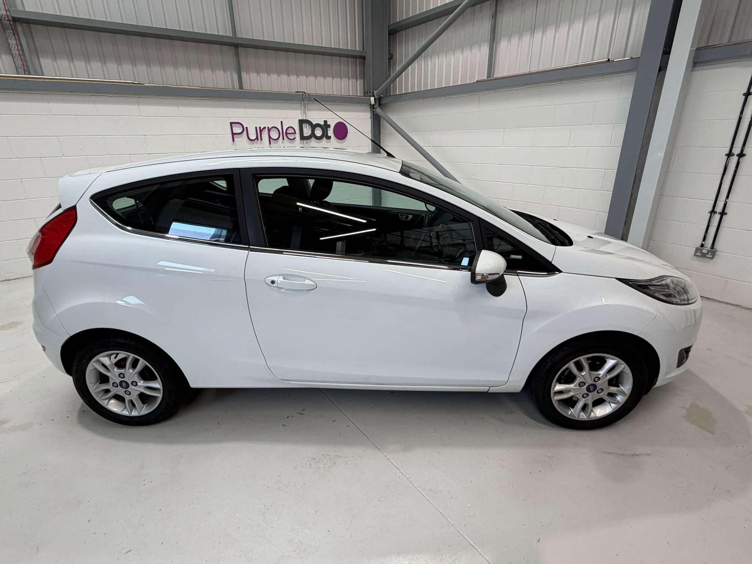 A 2016 FORD FIESTA 1.25 Zetec Hatchback 3dr Petrol Manual Euro 6 (82 ps) A 2016 FORD FIESTA 1.25 Zetec Hatchback 3dr Petrol Manual Euro 6 (82 ps)