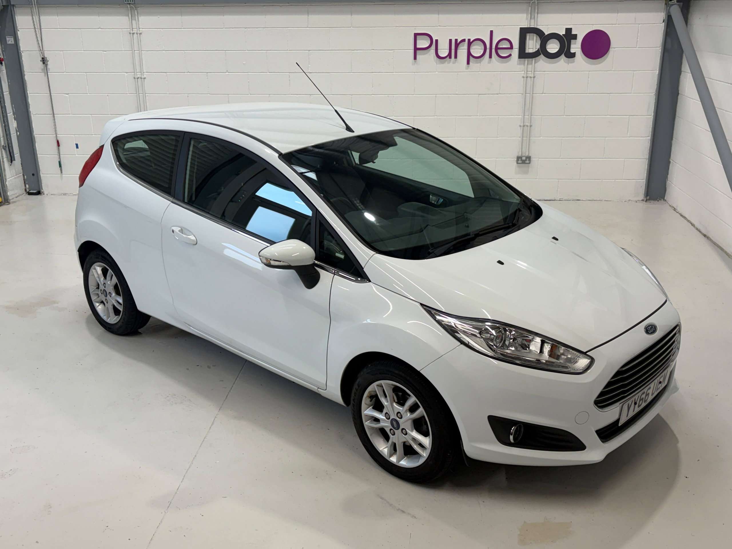 A 2016 FORD FIESTA 1.25 Zetec Hatchback 3dr Petrol Manual Euro 6 (82 ps) A 2016 FORD FIESTA 1.25 Zetec Hatchback 3dr Petrol Manual Euro 6 (82 ps)