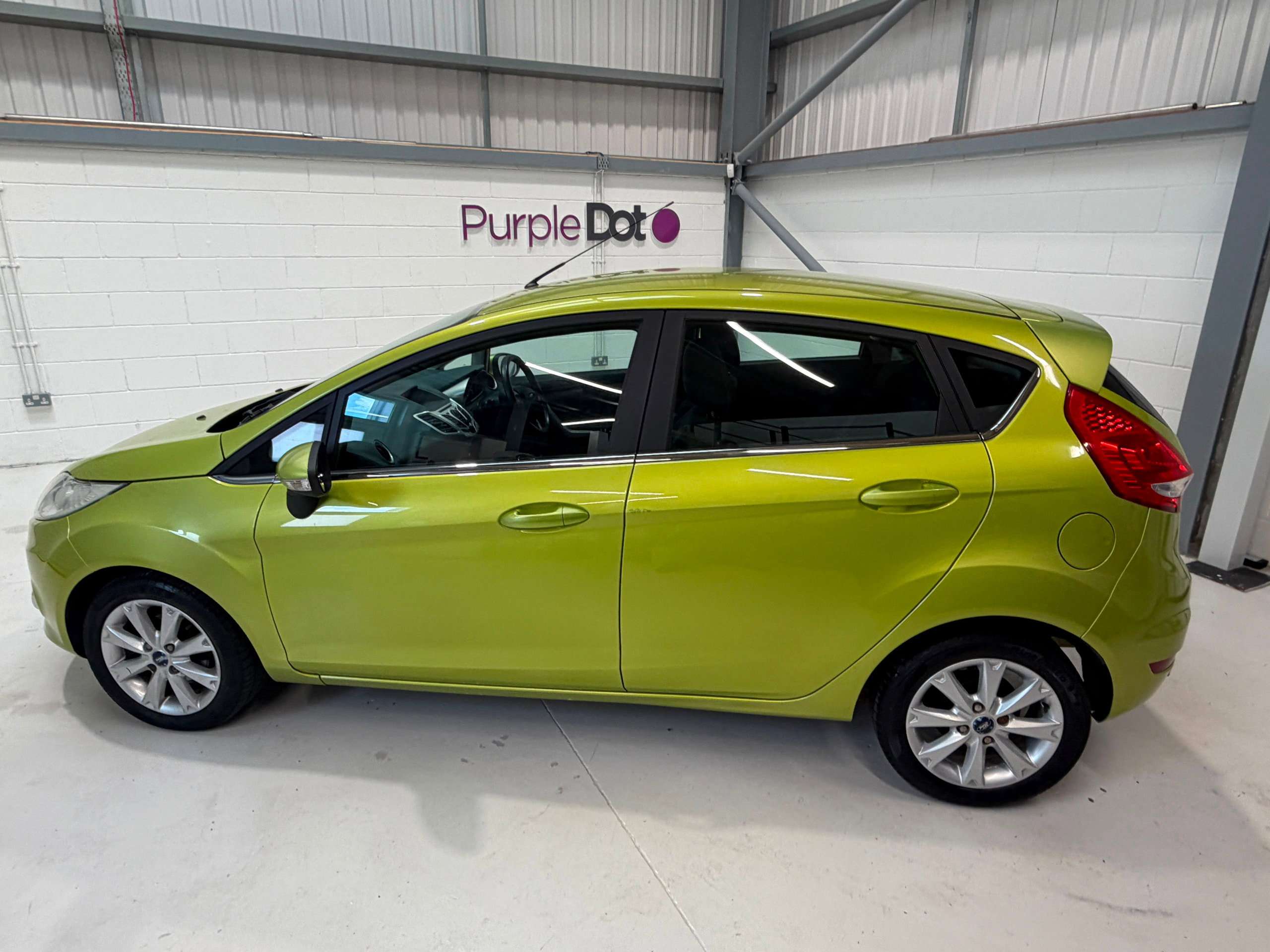 2010 FORD FIESTA 2010 FORD FIESTA