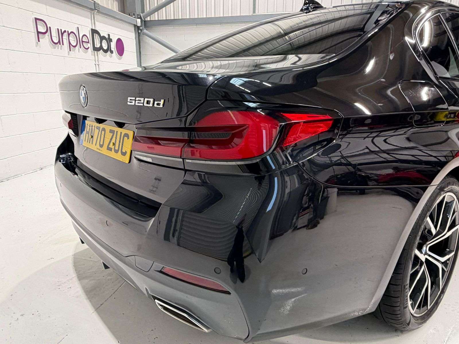 A 2020 BMW 5 SERIES 2.0 520d MHT M Sport Saloon 4dr Diesel Hybrid Steptronic Euro 6 (s/s) (190 ps) A 2020 BMW 5 SERIES 2.0 520d MHT M Sport Saloon 4dr Diesel Hybrid Steptronic Euro 6 (s/s) (190 ps)