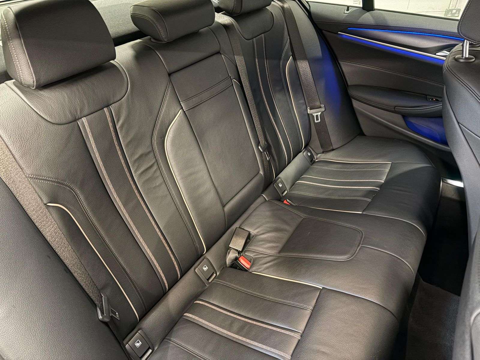 2020 BMW 5 SERIES 2020 BMW 5 SERIES