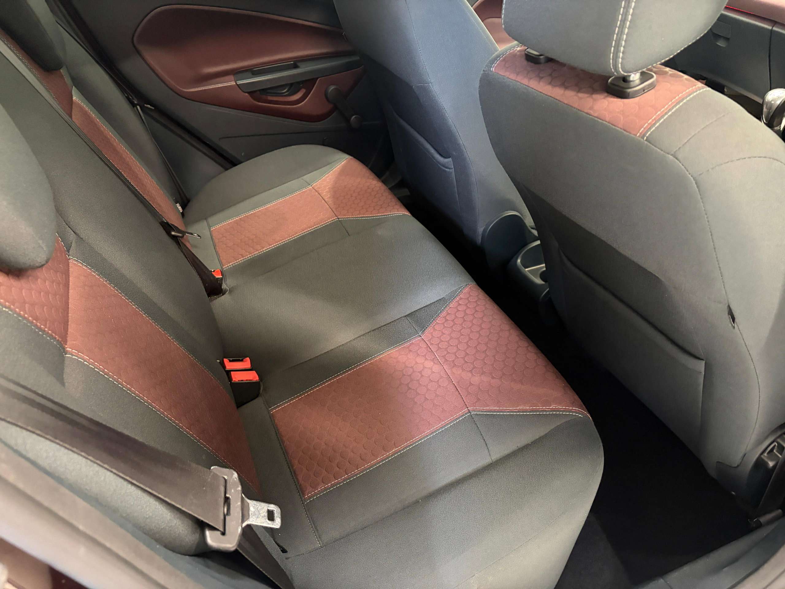 2010 FORD FIESTA 2010 FORD FIESTA