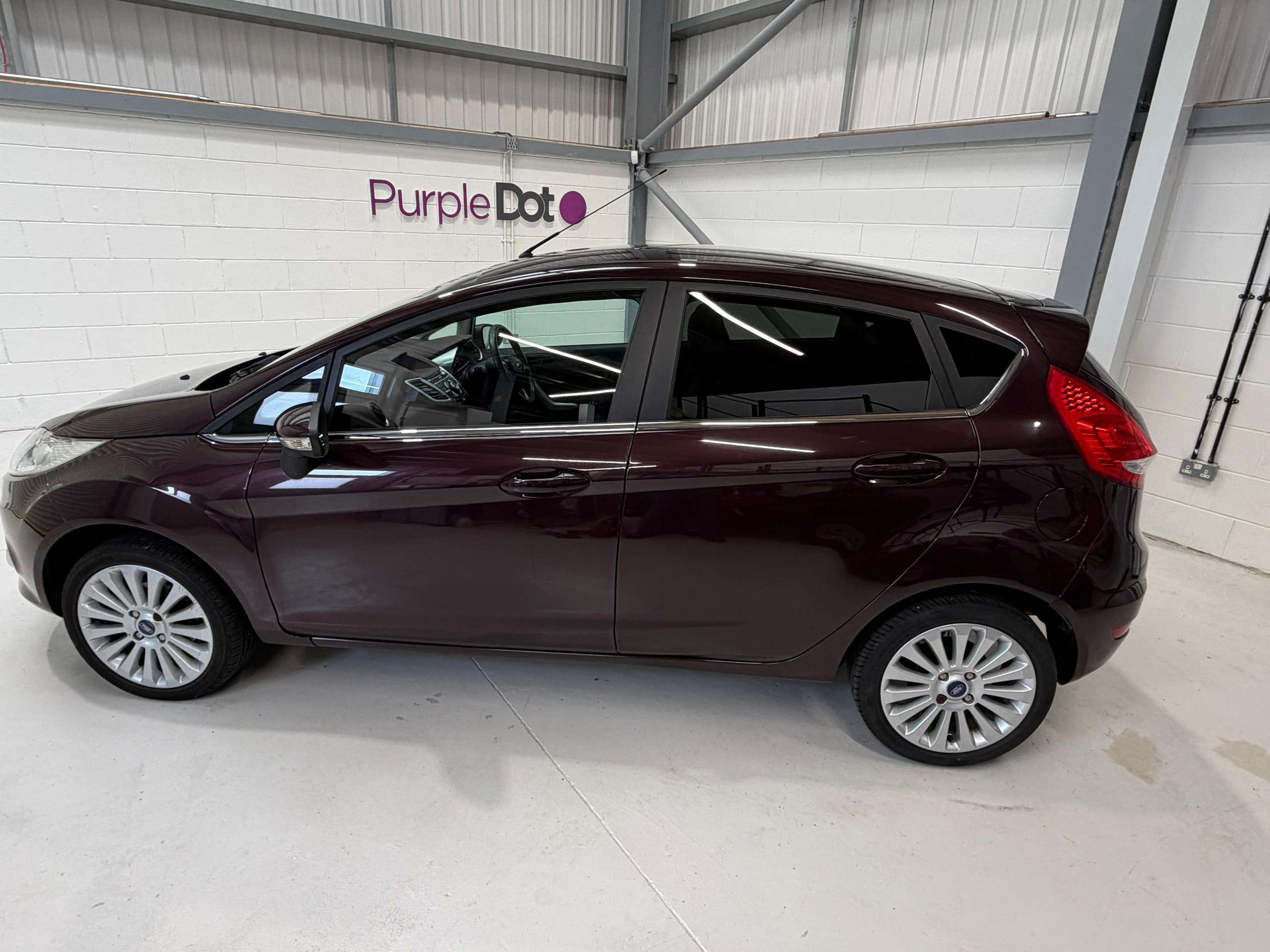 2010 FORD FIESTA 2010 FORD FIESTA