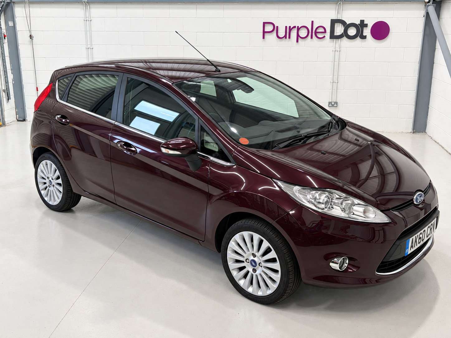 A 2010 FORD FIESTA 1.6 TDCi DPF Titanium Hatchback 5dr Diesel Manual (107 g/km, 94 bhp) A 2010 FORD FIESTA 1.6 TDCi DPF Titanium Hatchback 5dr Diesel Manual (107 g/km, 94 bhp)